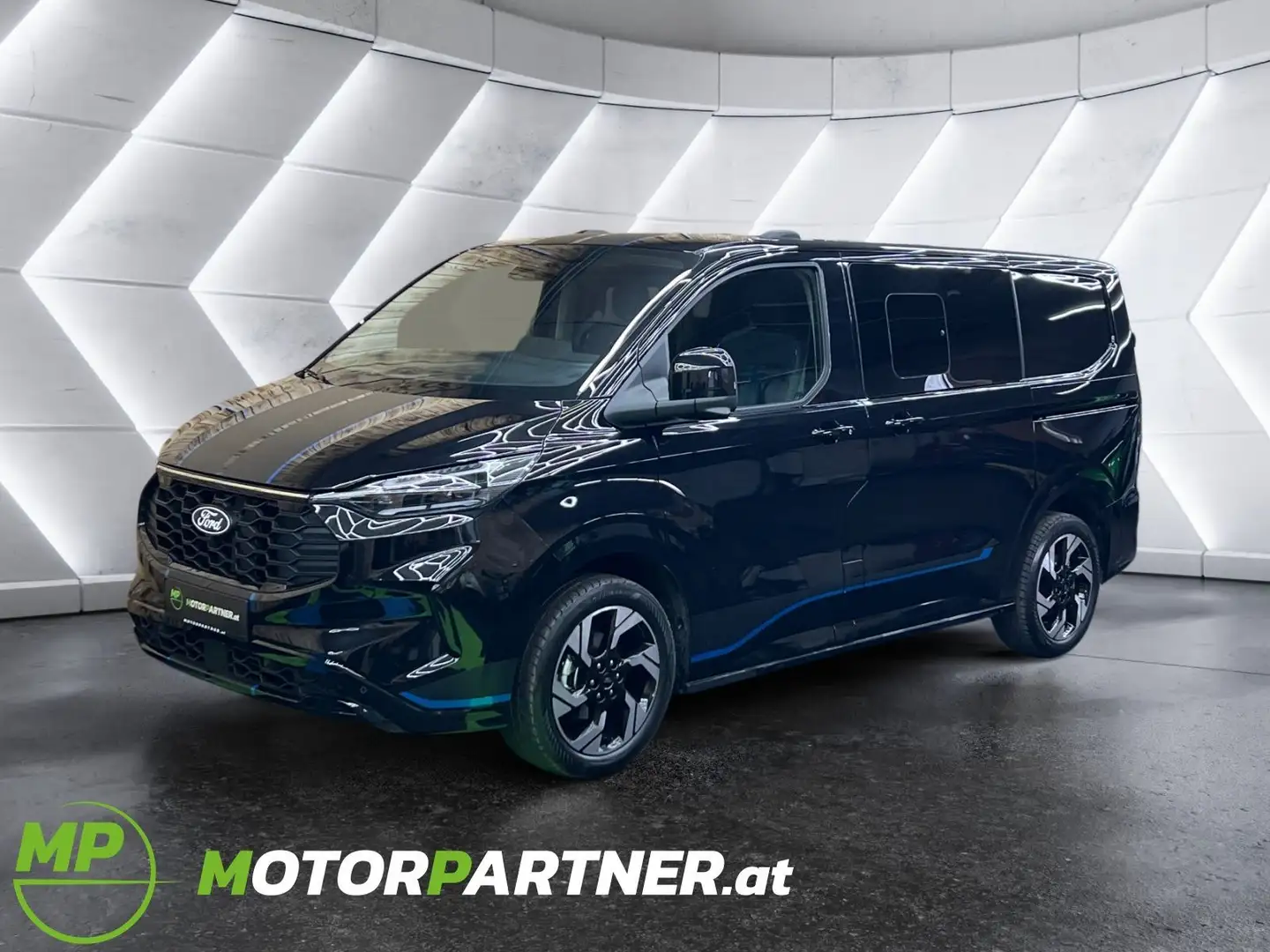 Ford Transit Custom DoKa L1 ALLRAD **SPORT** auf Lager Schwarz - 1