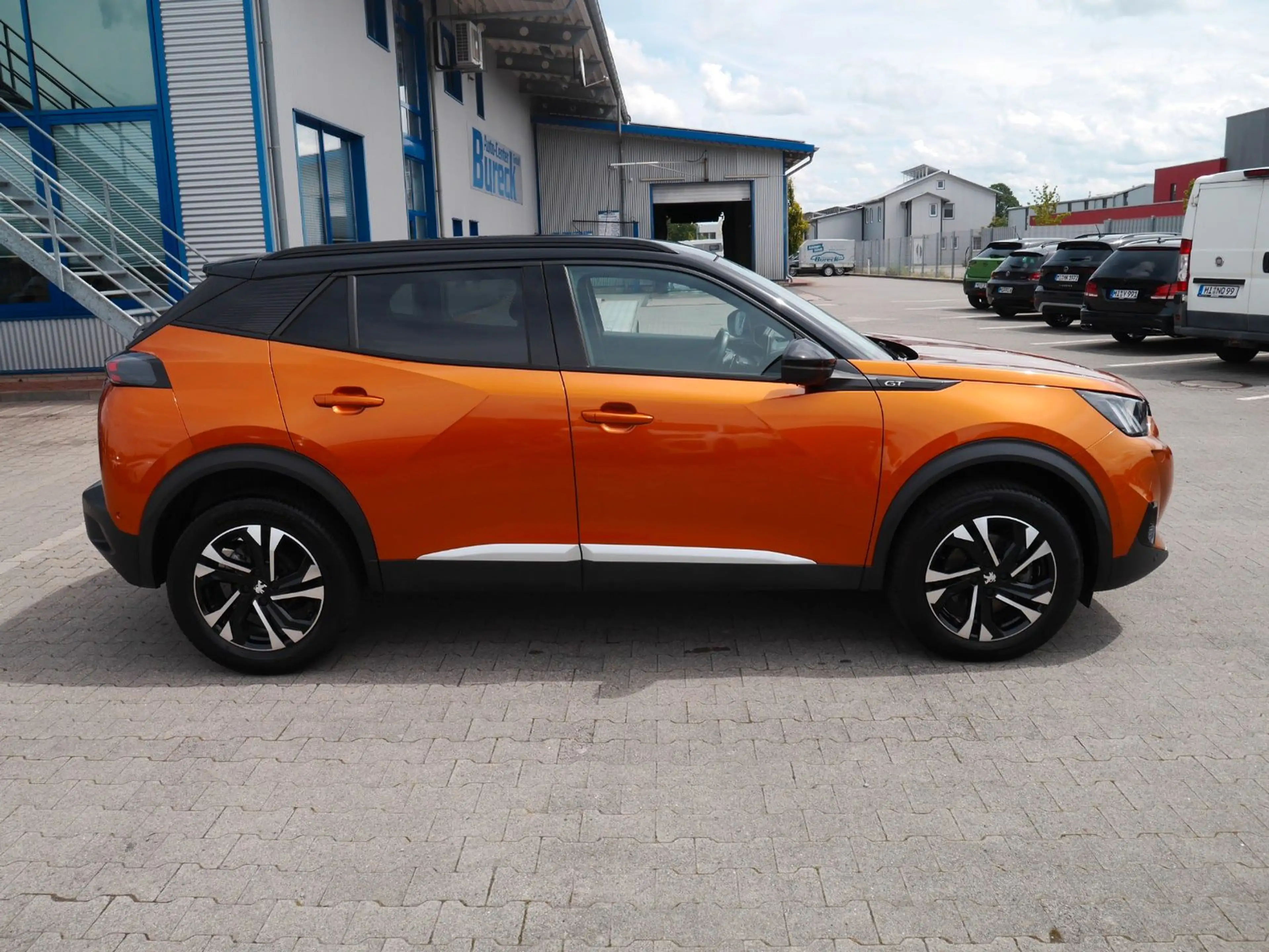 Peugeot 2008 PureTech 155 "GT"  LED/Navi/APP/Kamera — photo 12