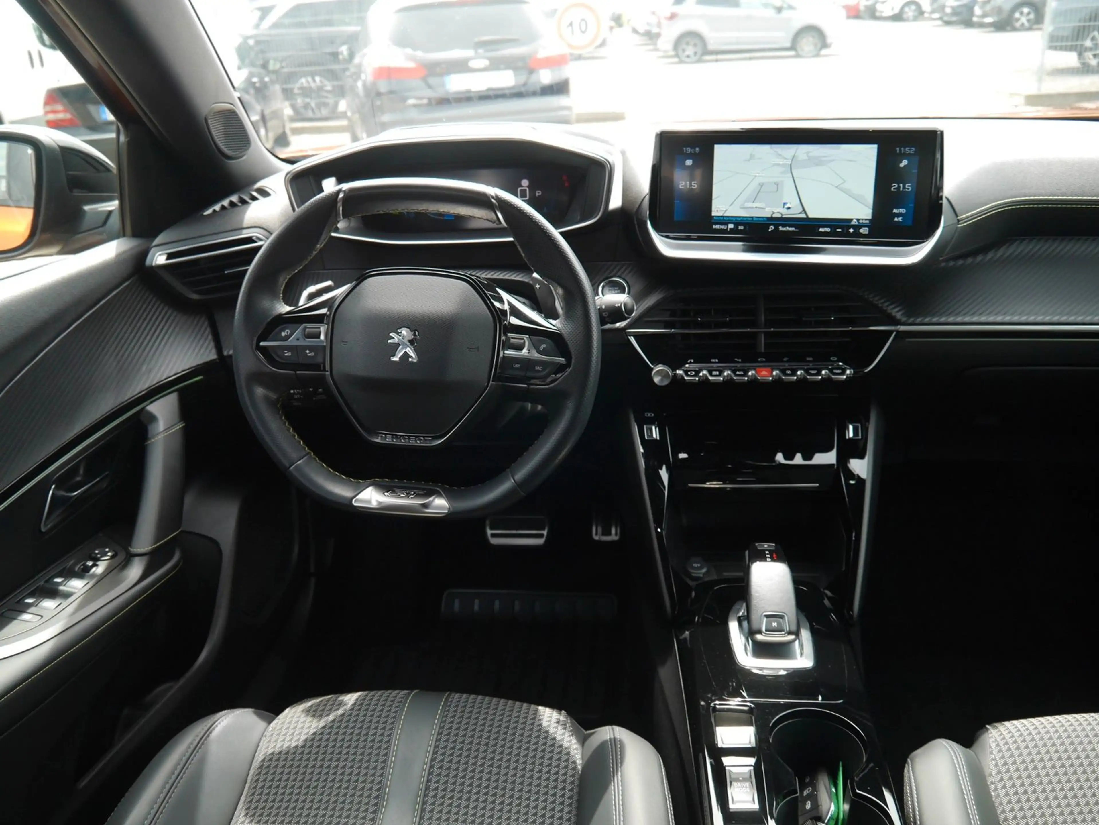 Peugeot 2008 PureTech 155 "GT"  LED/Navi/APP/Kamera — photo 15