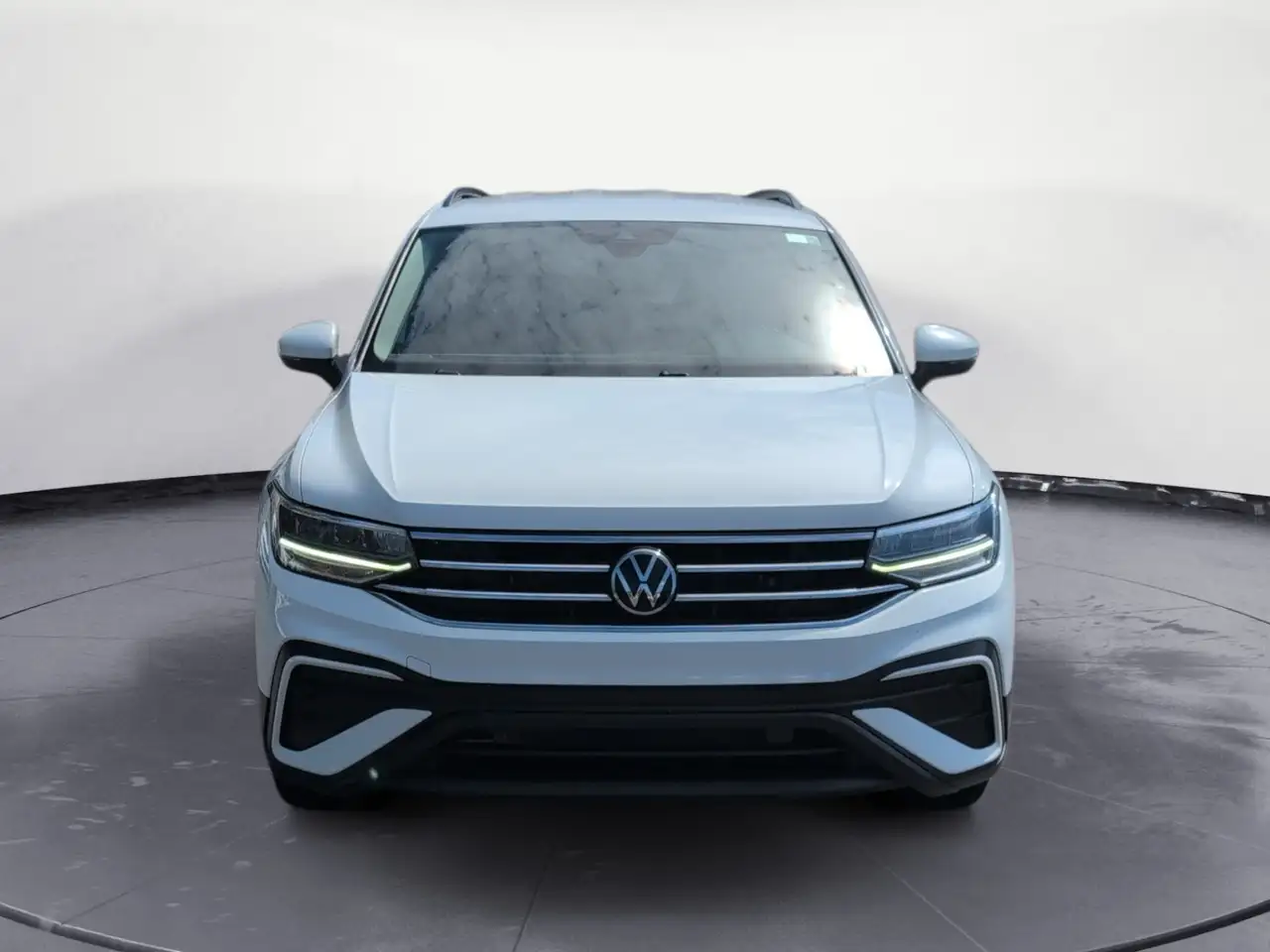 Volkswagen Tiguan photo Volkswagen Tiguan
