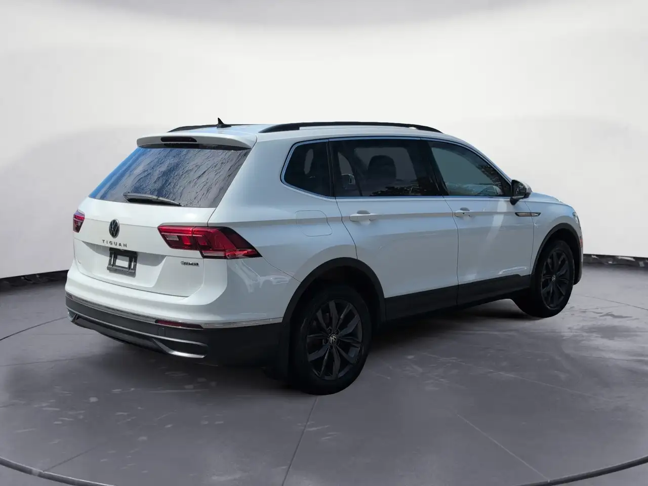 Volkswagen Tiguan photo Volkswagen Tiguan