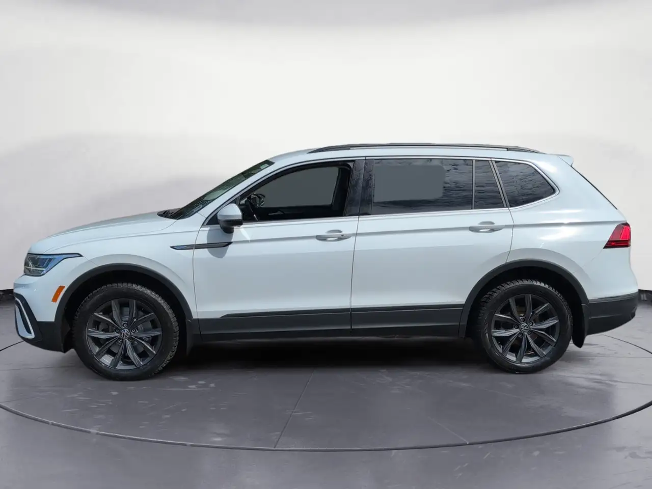 Volkswagen Tiguan photo Volkswagen Tiguan