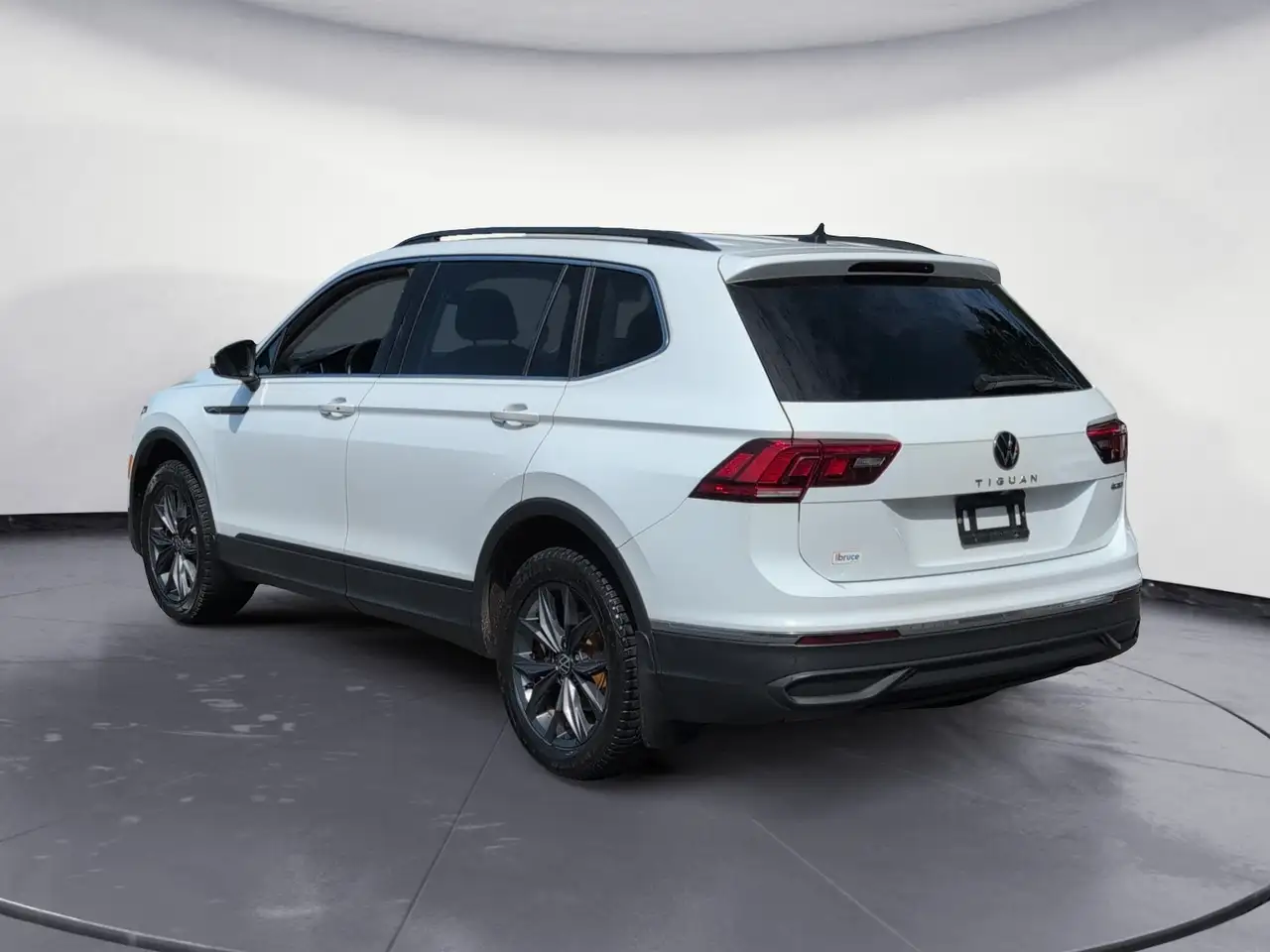 Volkswagen Tiguan photo Volkswagen Tiguan