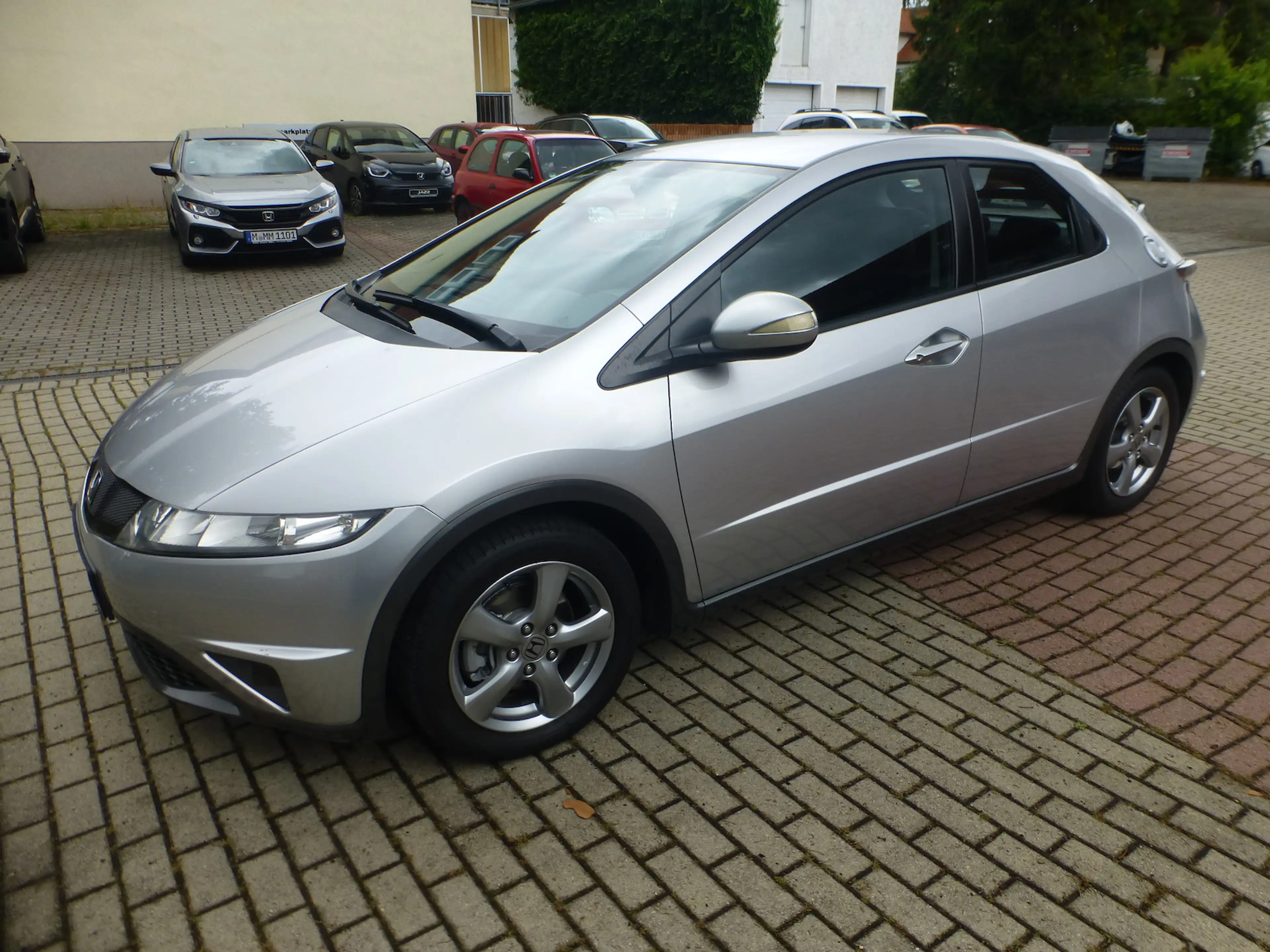 Honda Civic 1,4 Comfort 5-Türer Klima — photo 2
