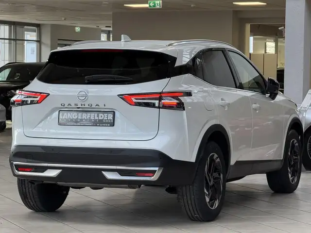 Nissan Qashqai view 3