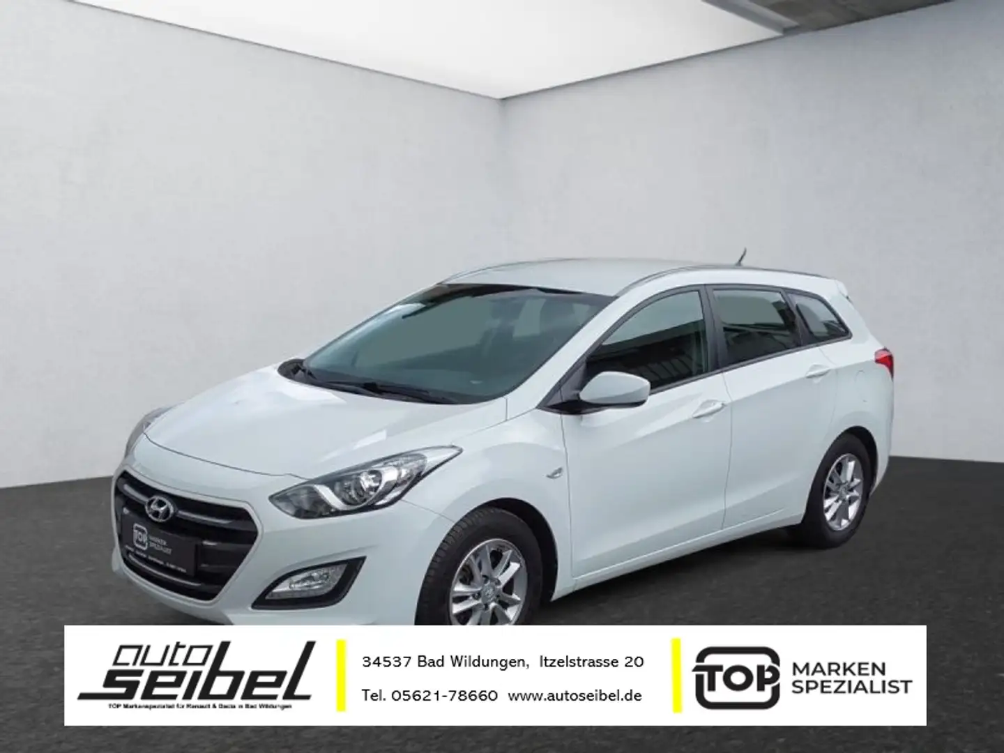 Hyundai i30 CW 1,4 Classic blue Fehér - 1