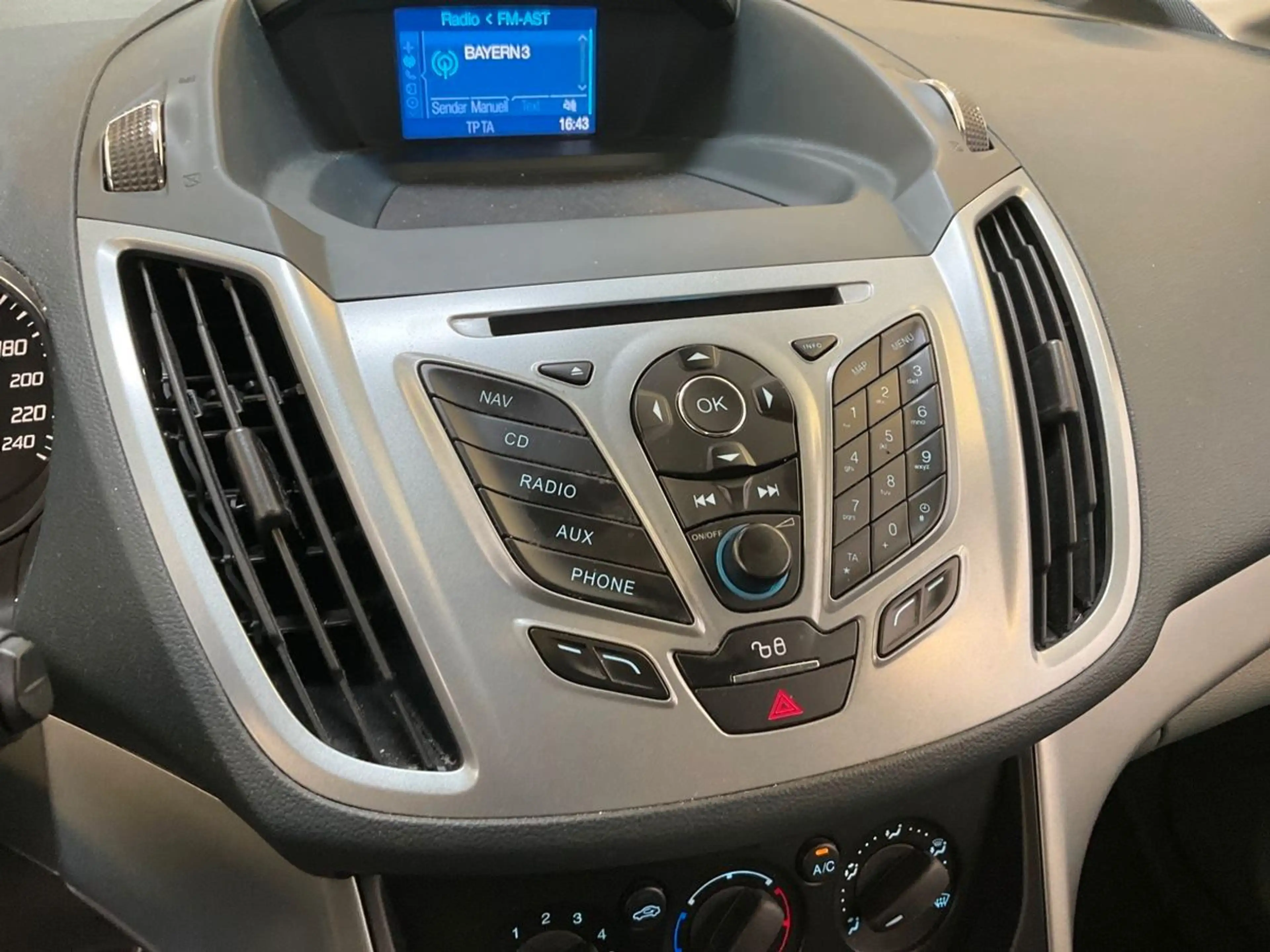 Ford C-Max C-MAX Champions Edition Navi Klima PDC — photo 10