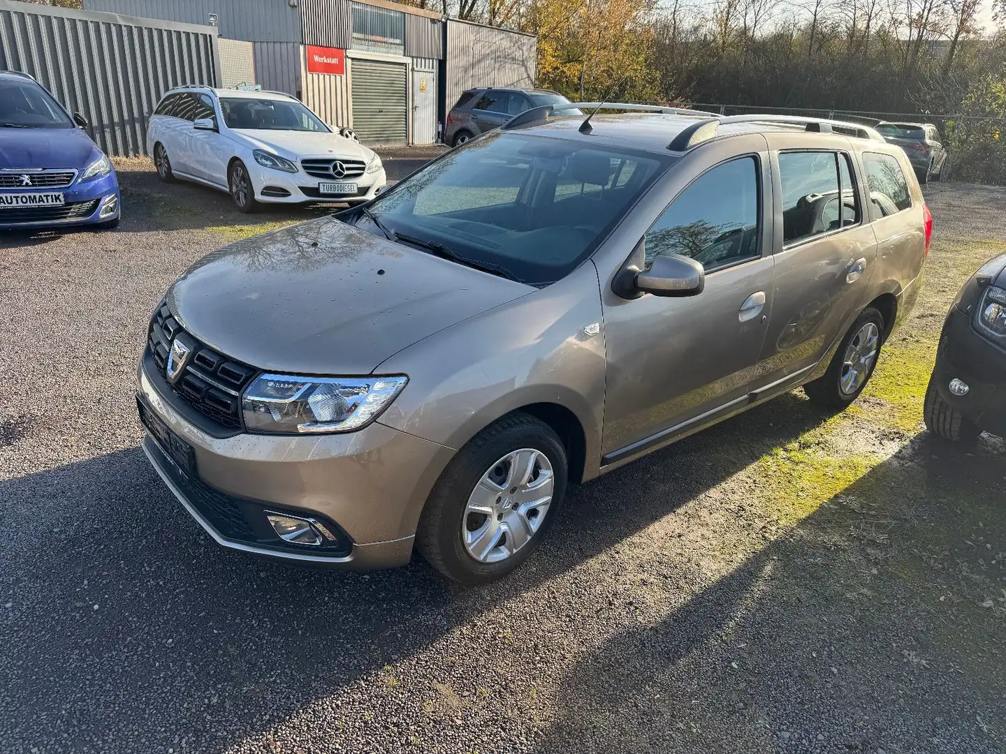 Dacia Logan MCV TCe 90 Comfort Gold - 1