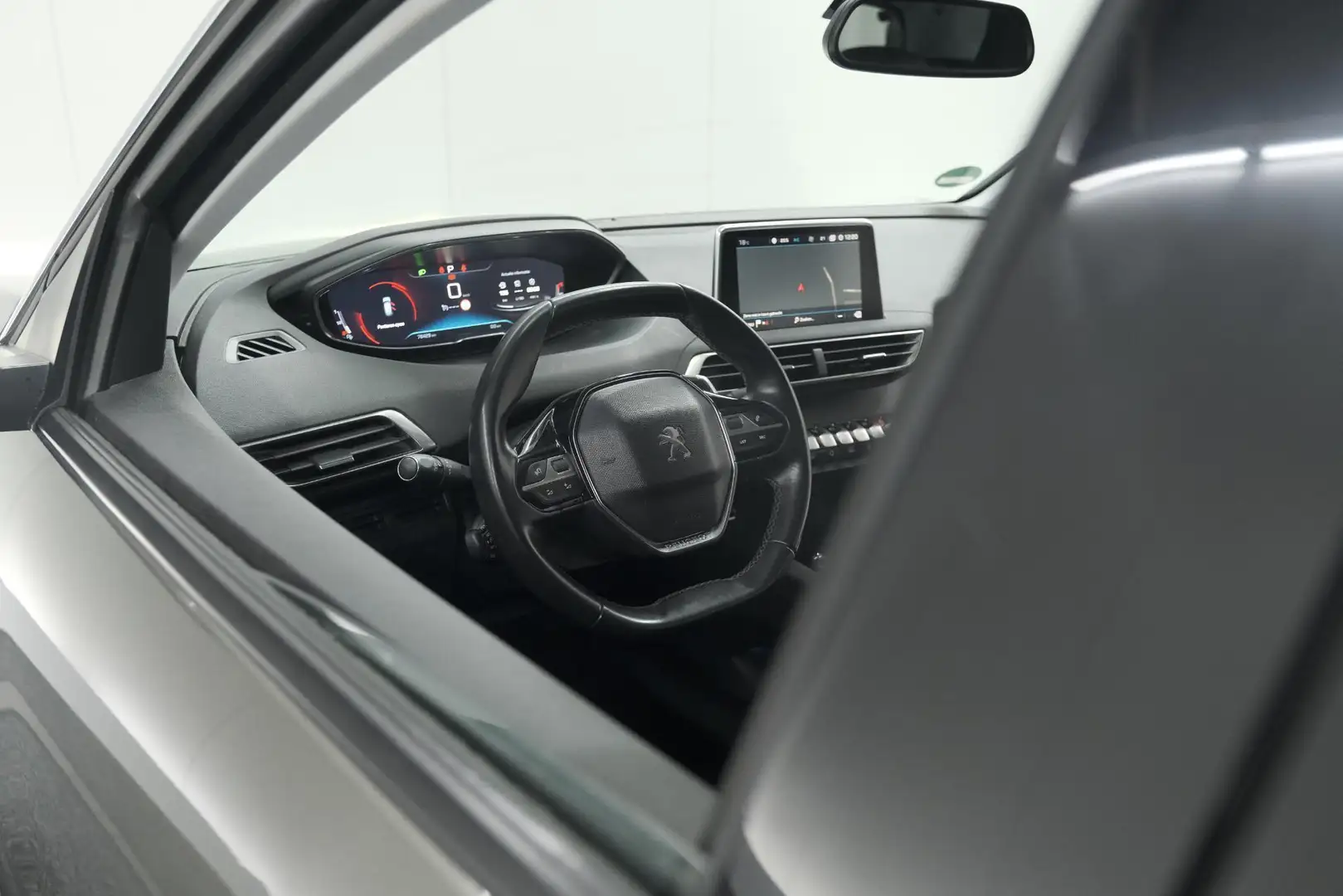 Peugeot 3008 PureTech 130 EAT6 Allure | Camera | Navigatie | Ap Grau - 2