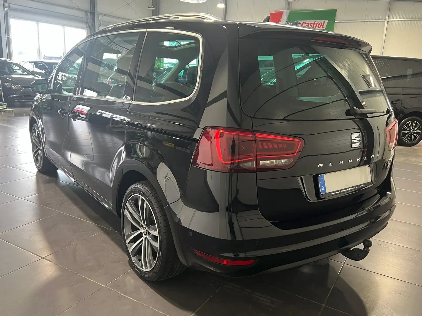 SEAT Alhambra 2.0 TDi Automatik *Navi*Spur*Alcantara* Schwarz - 2