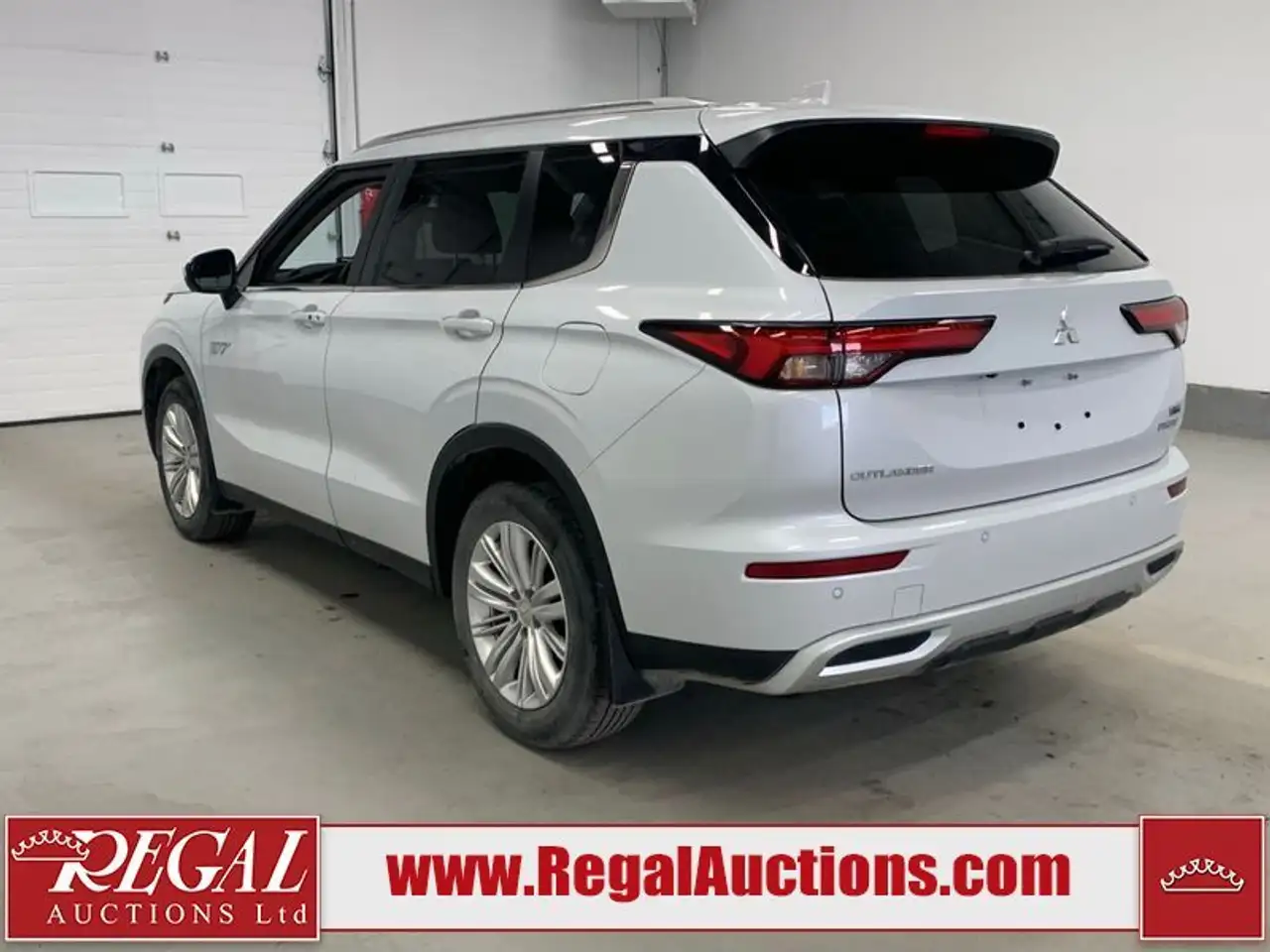 Mitsubishi Outlander снимка Mitsubishi Outlander