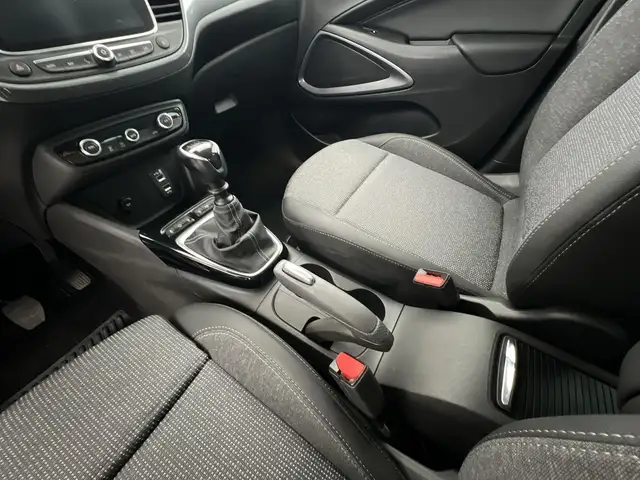 Opel Crossland view 14