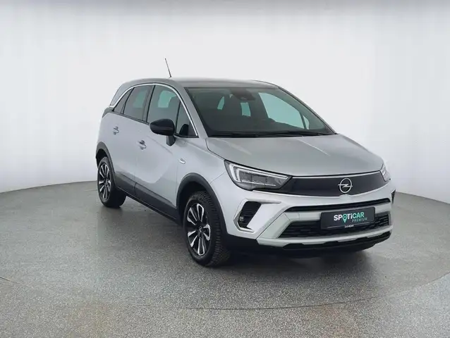 Opel Crossland view 3