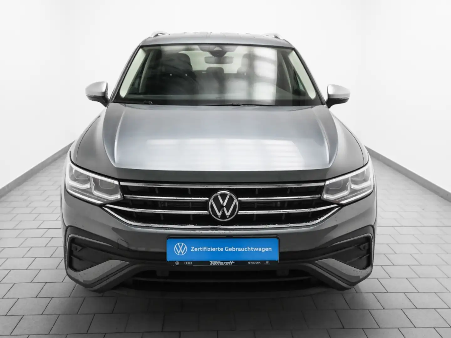 Volkswagen Tiguan Allspace 1.5 TSI DSG Life Navi AHK 7-Sitzer ACC Gris - 2