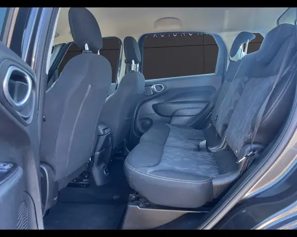 Fiat 500L view 15