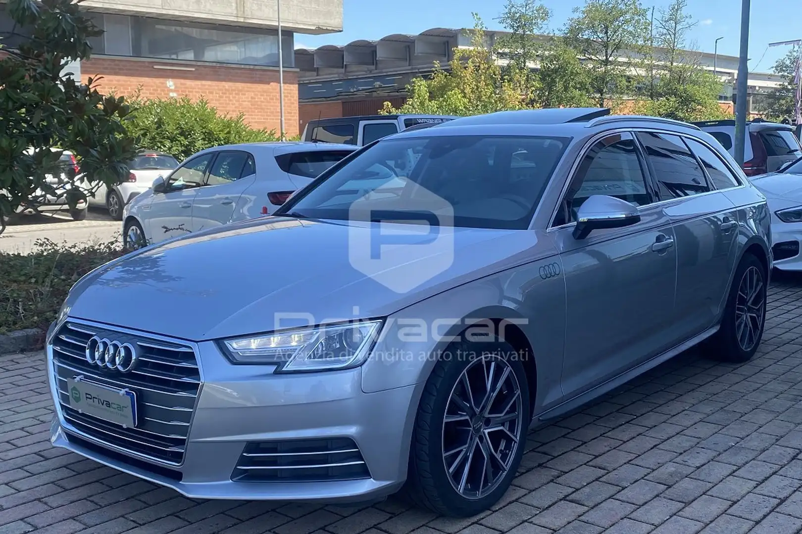 Audi A4 A4 Avant 2.0 TDI 150 CV S tronic Business Sport Argento - 1
