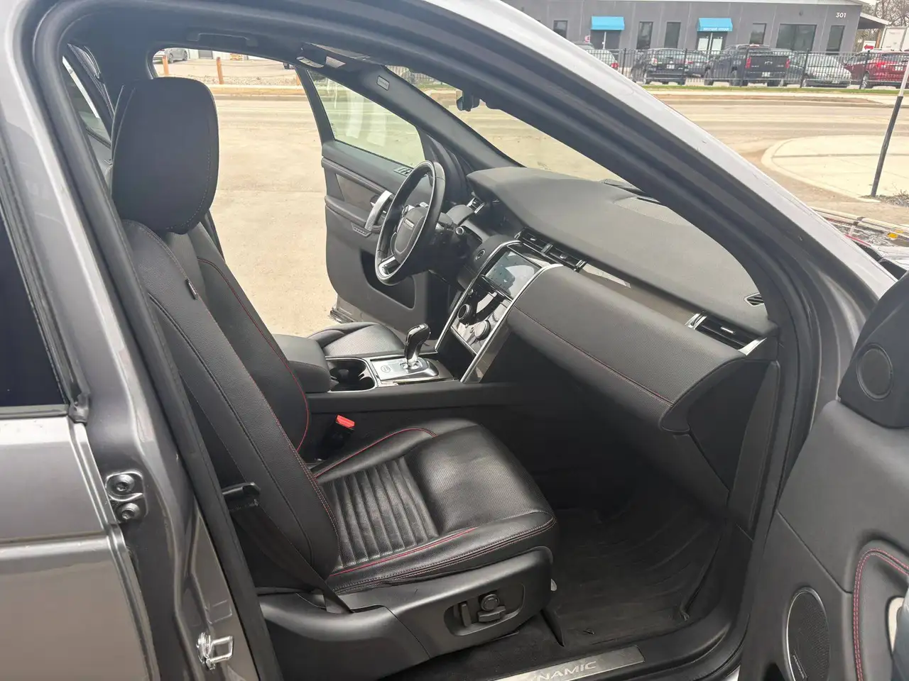 Land Rover Discovery Sport снимка Land Rover Discovery Sport