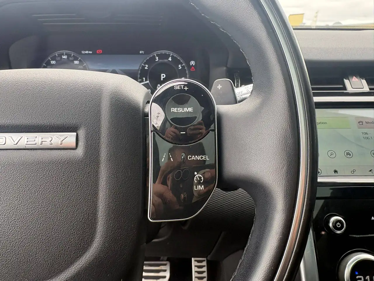 Land Rover Discovery Sport снимка Land Rover Discovery Sport