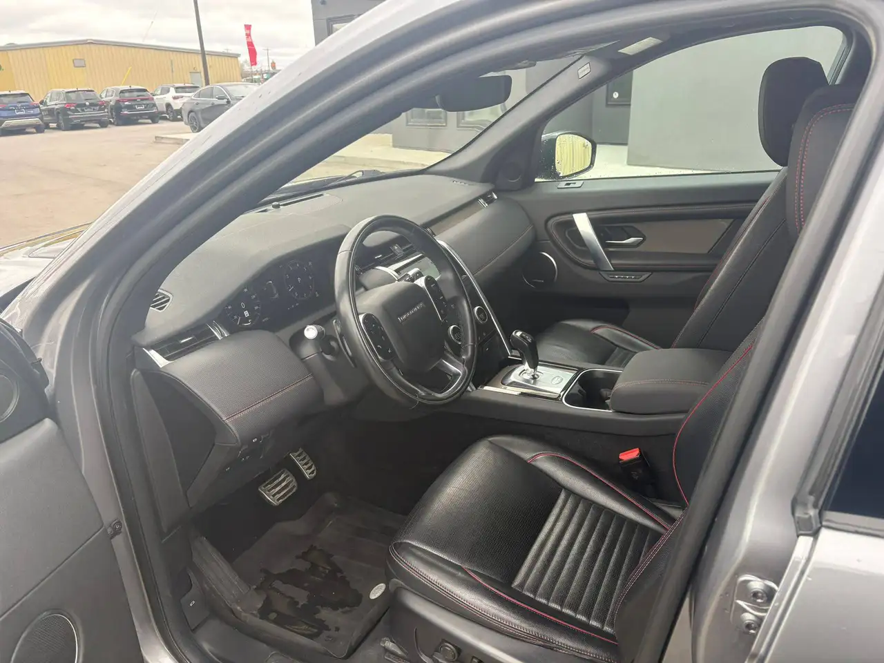 Land Rover Discovery Sport снимка Land Rover Discovery Sport