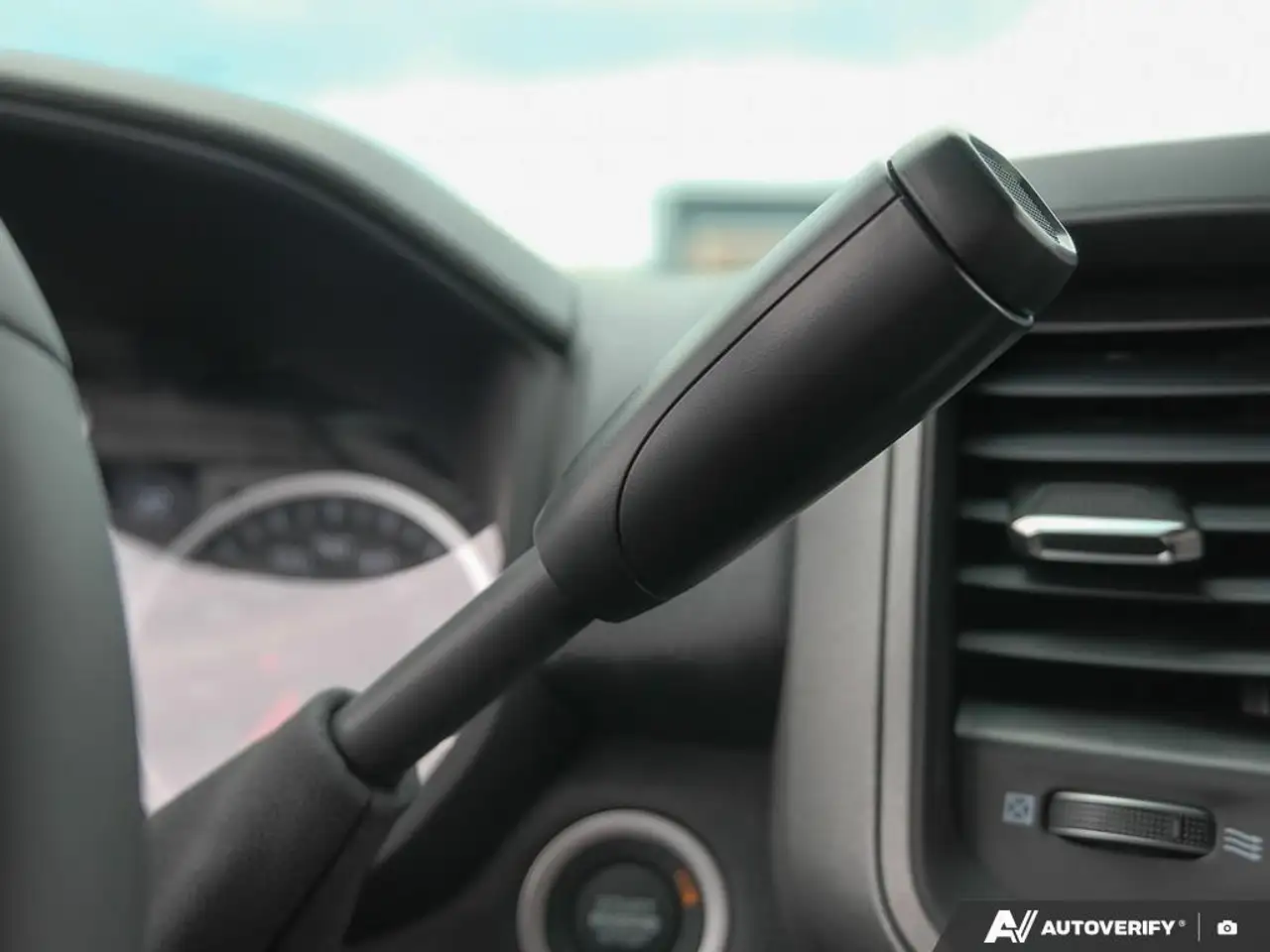 RAM 2500 снимка RAM 2500