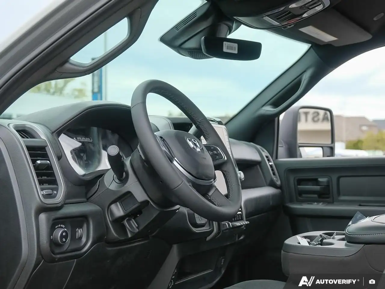 RAM 2500 снимка RAM 2500