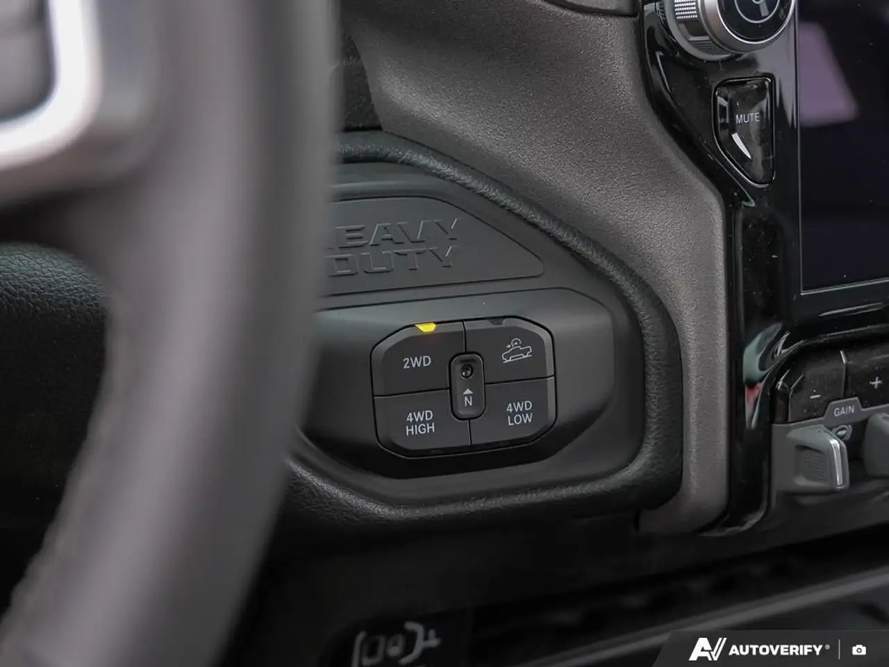 RAM 2500 снимка RAM 2500
