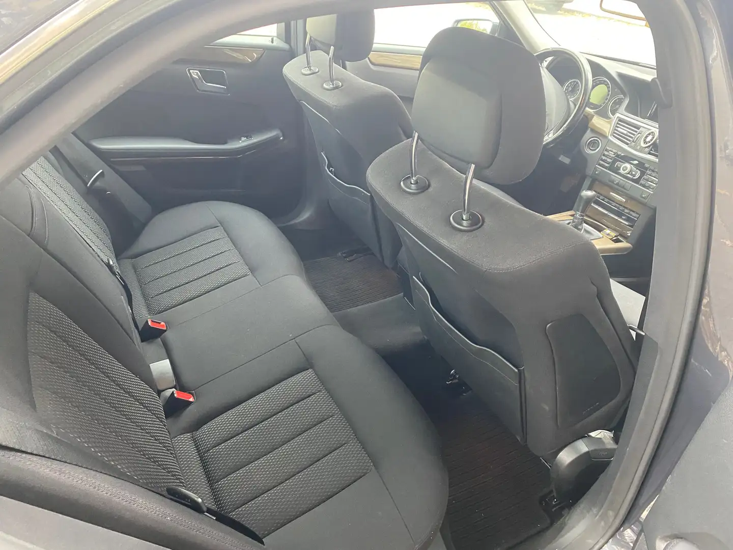 Mercedes-Benz E 250 E 250 BlueEfficiency CDI Grau - 2