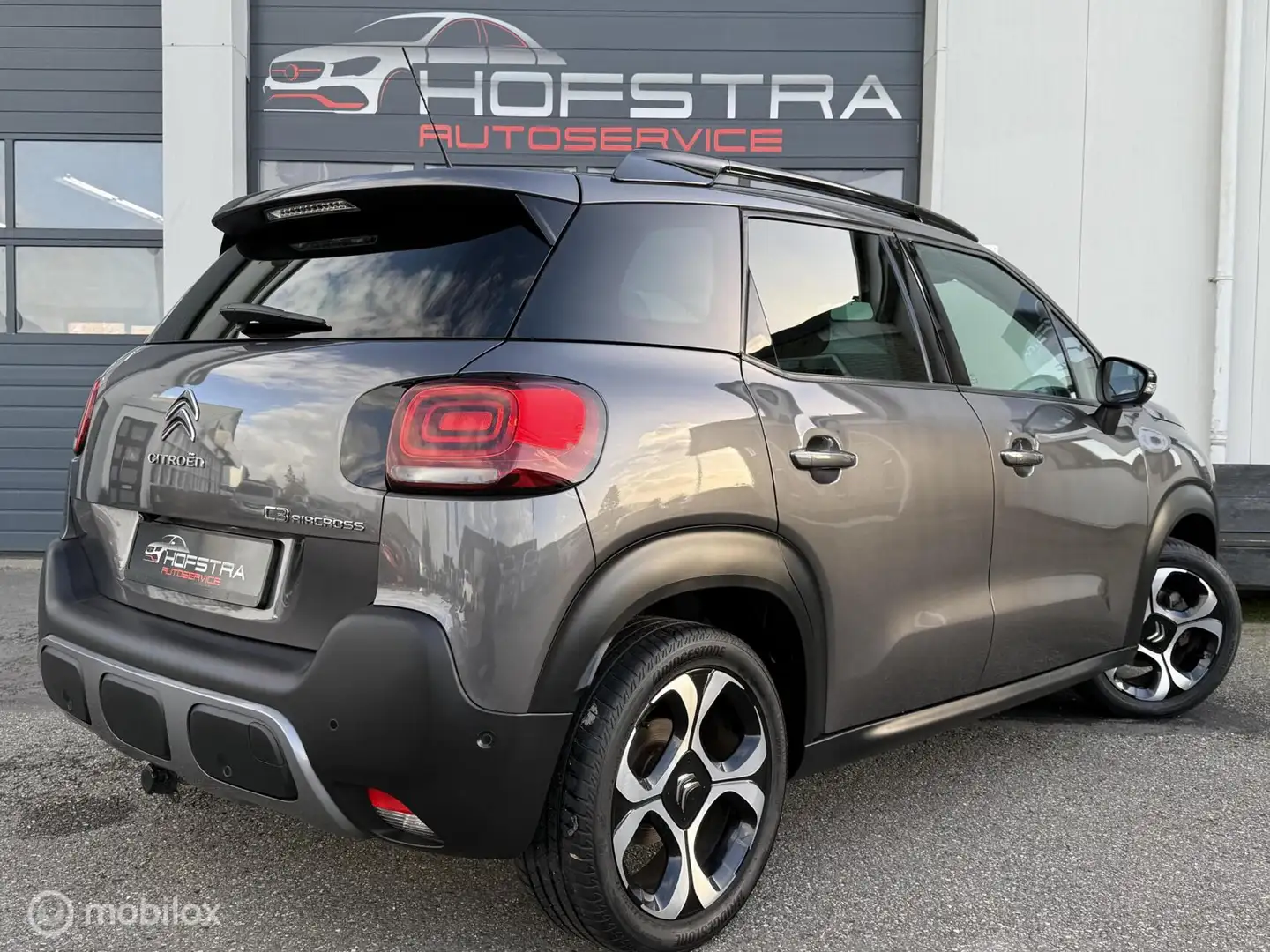 Citroen C3 Aircross 1.2 PureTech Trekhk Camera HiFi Riem-VV Grijs - 2
