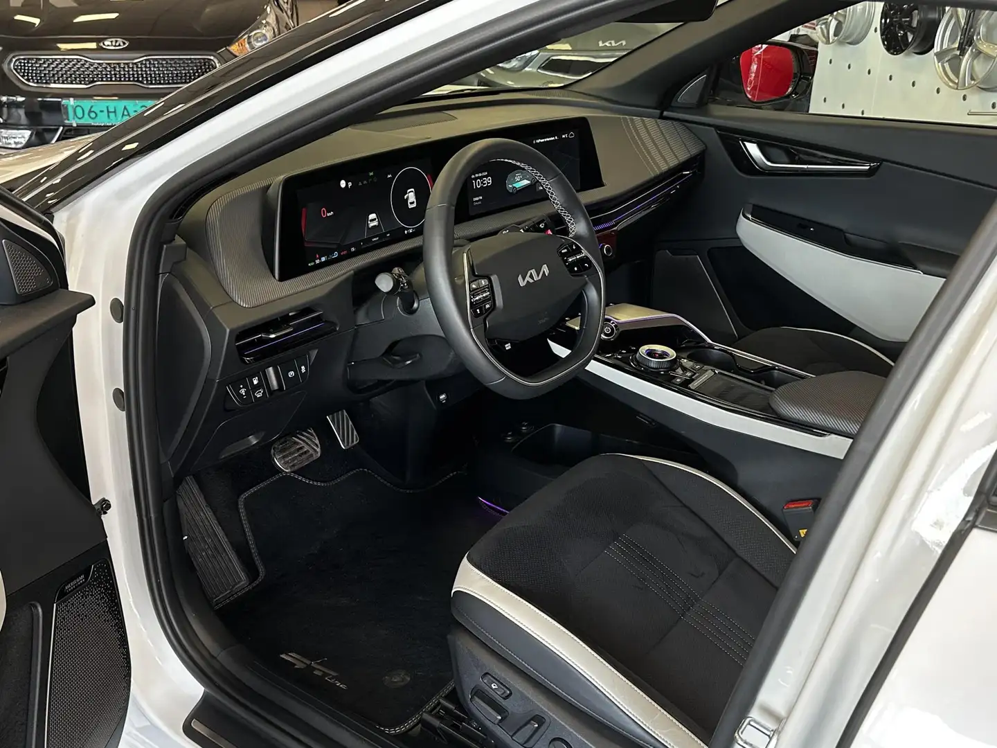 Kia EV6 GT-Line 77.4 kWh |Tot 528KM bereik, BOMVOL opties| Fehér - 2