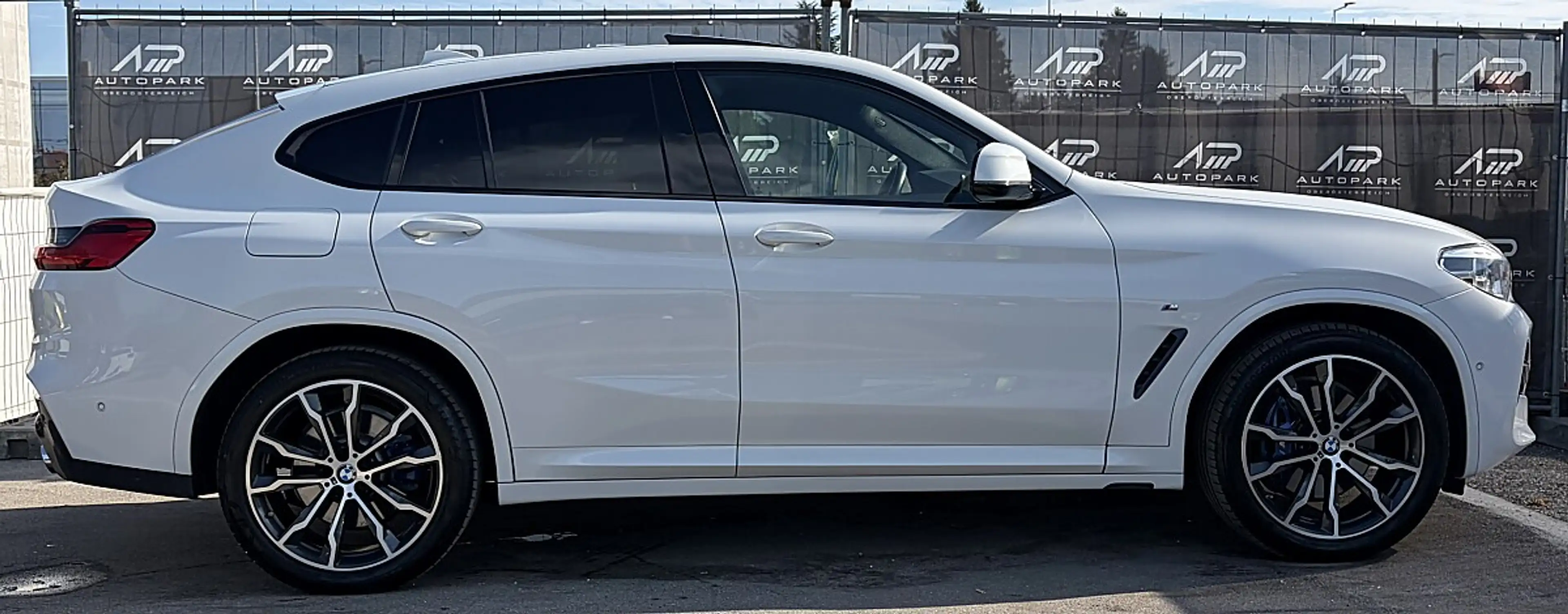 BMW X4 xDrive25d M Sport*XDRIVE*PANO*20-ZOLL*SERVICEHEFT* — photo 5