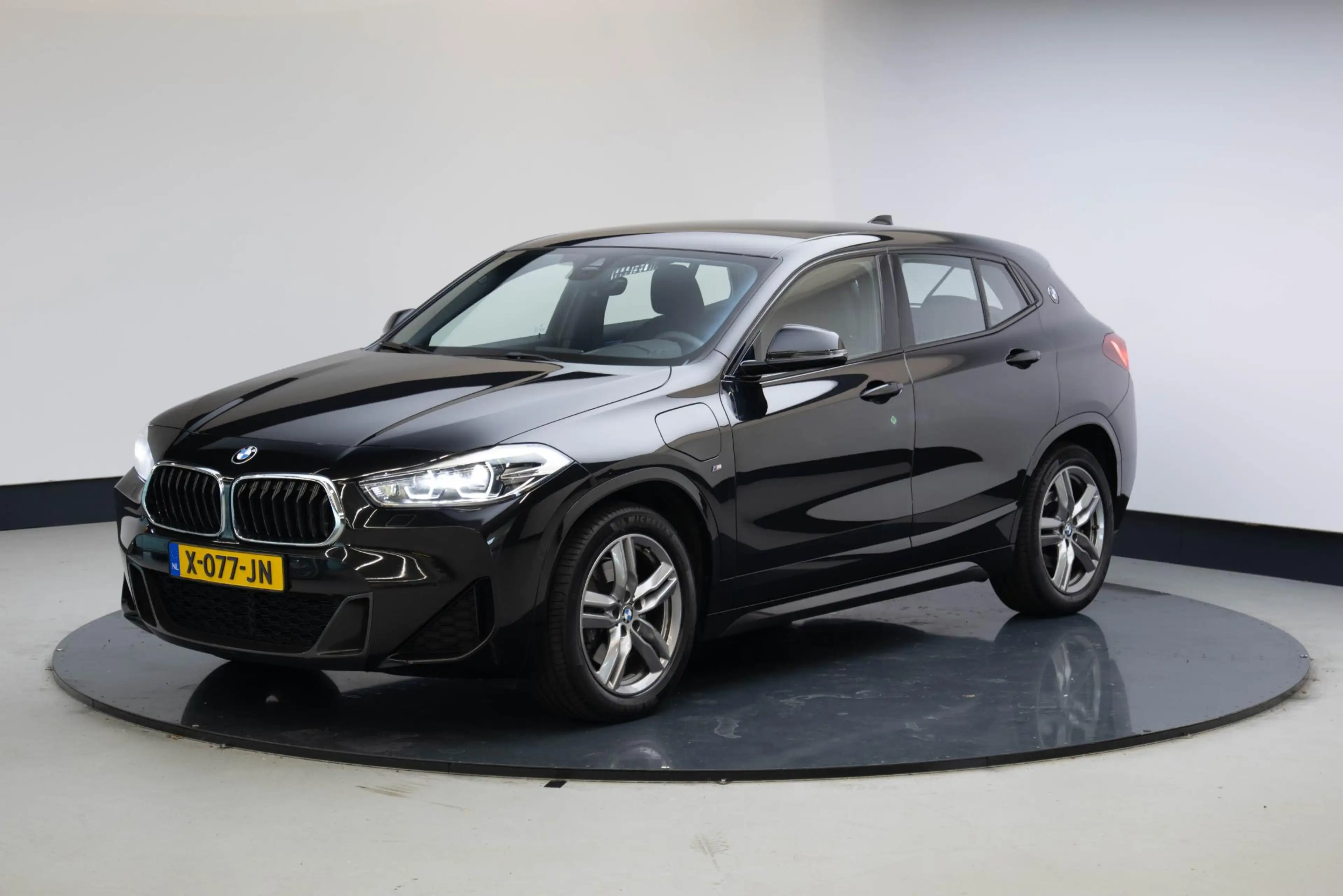 BMW X2 xDrive25e Executive | M-Sport | Harman Kardon | Dr — photo 15