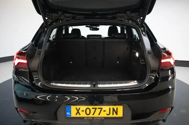 BMW X2 view 18