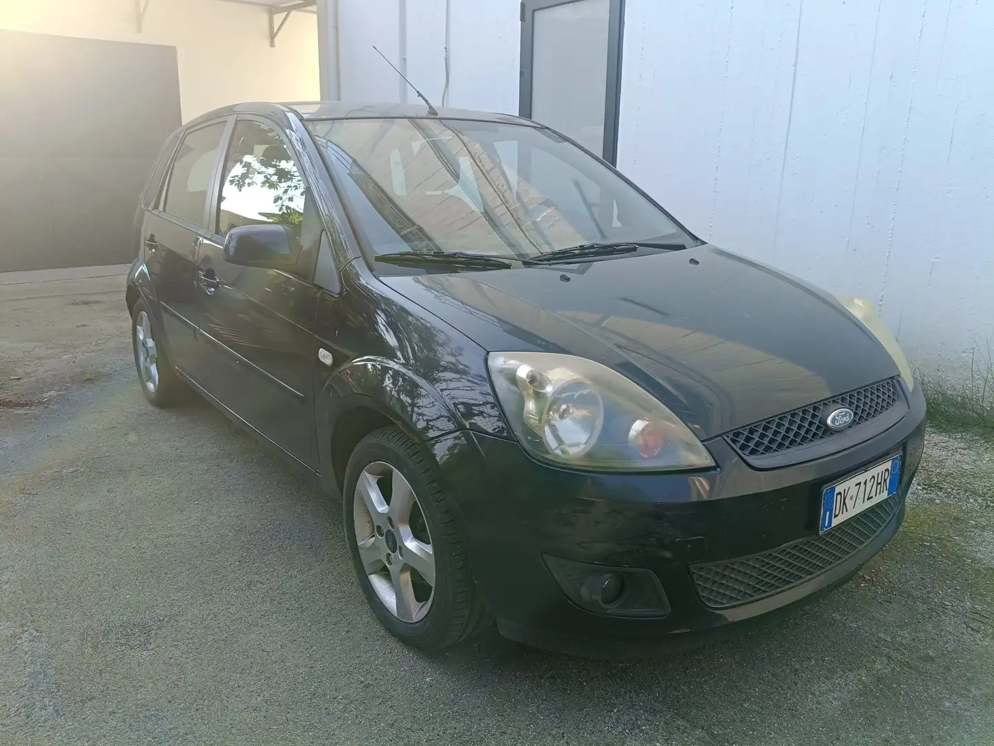 Ford Fiesta Fiesta 5p 1.4 tdci Ghia Nero - 2