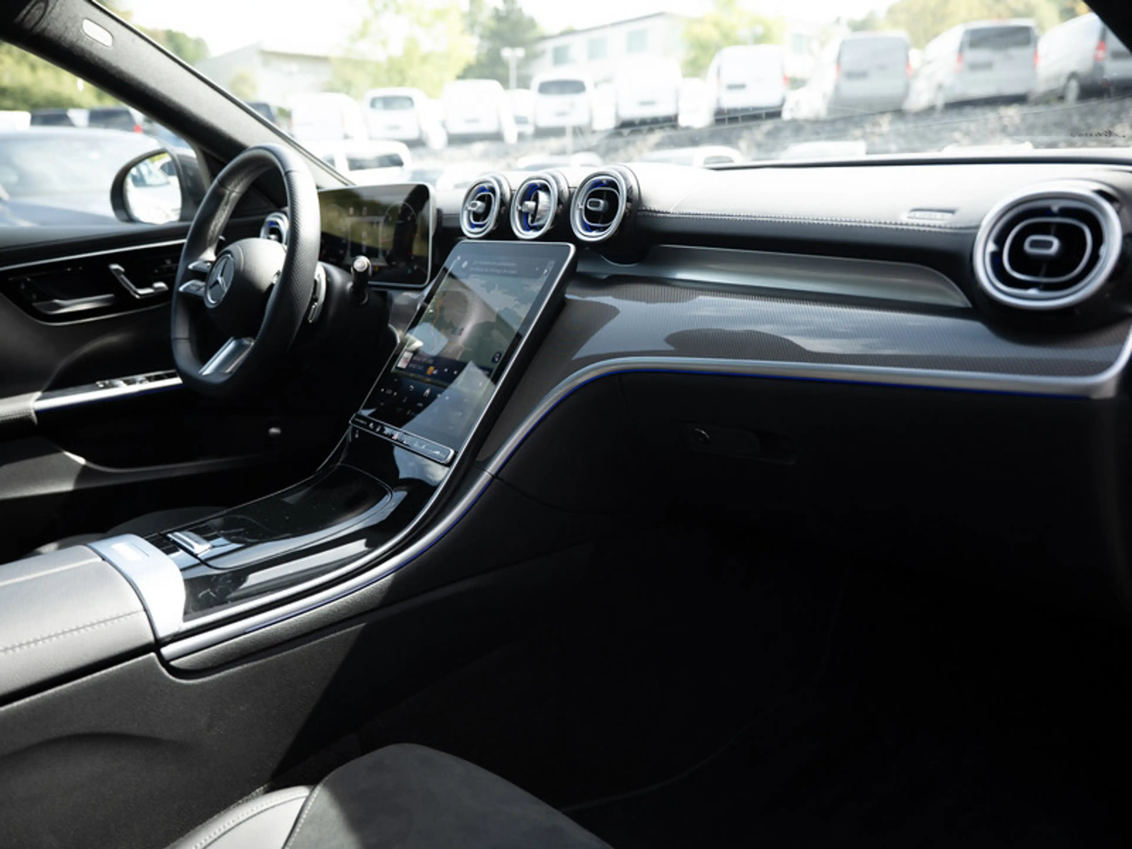 Mercedes-Benz C 220 d 4M T AMG-Sport/Pano/AHK/Stdhz/Memo/Totw — photo 3