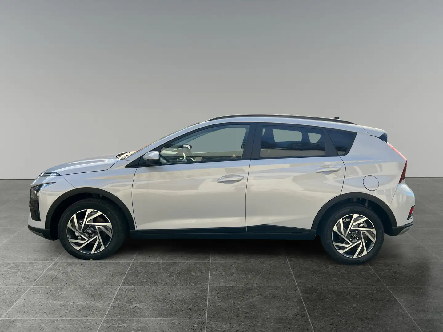 Hyundai BAYON GO Plus 1.0 T-GDI DCT y5bu3 Grau - 2