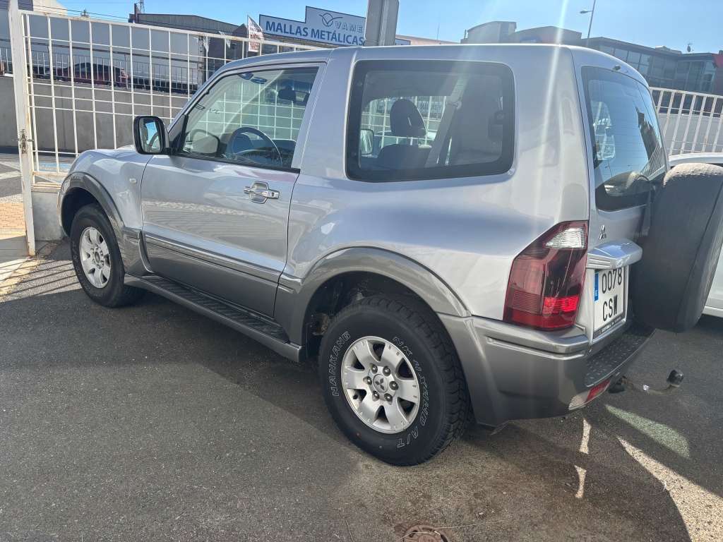 Mitsubishi Montero 3.2 DI-D GLS - foto 1