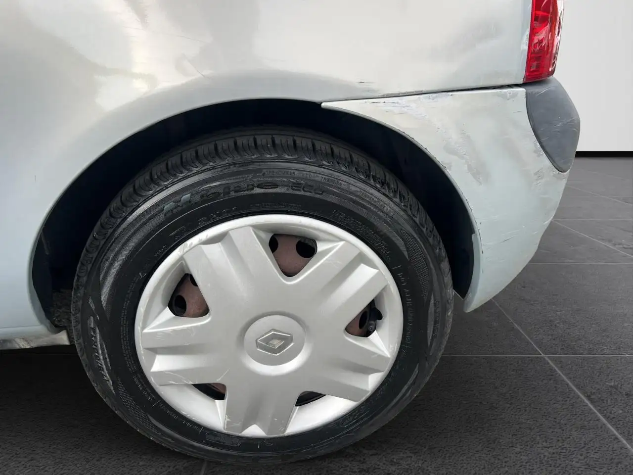 Renault Clio Citadine 3 portes — photo 19