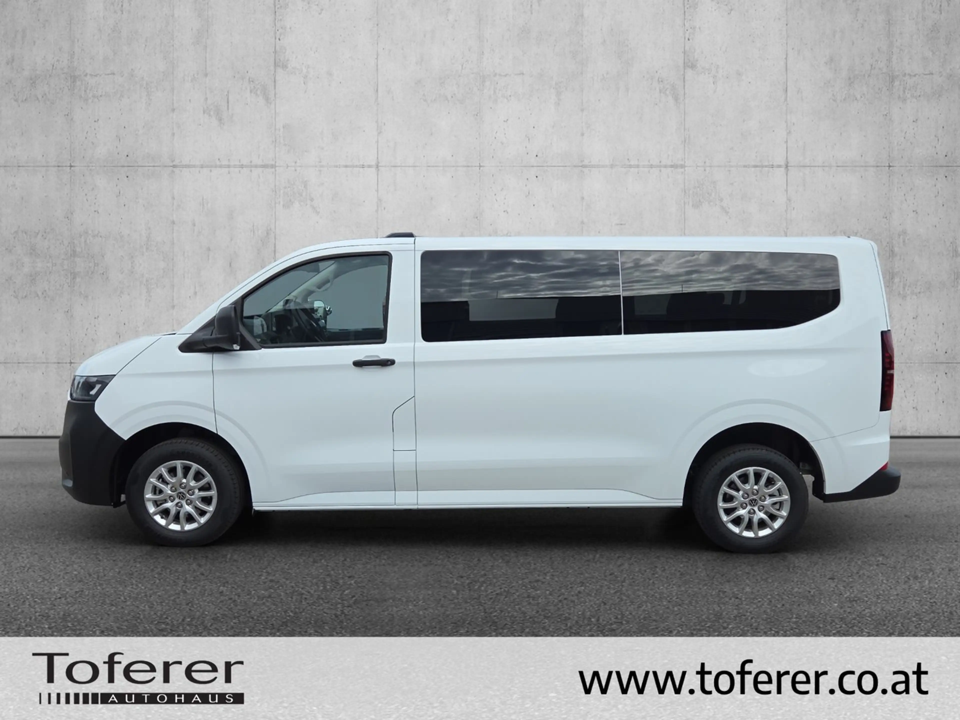 Volkswagen T7 Caravelle VW Kombi T7 Caravelle LR TDI — photo 3