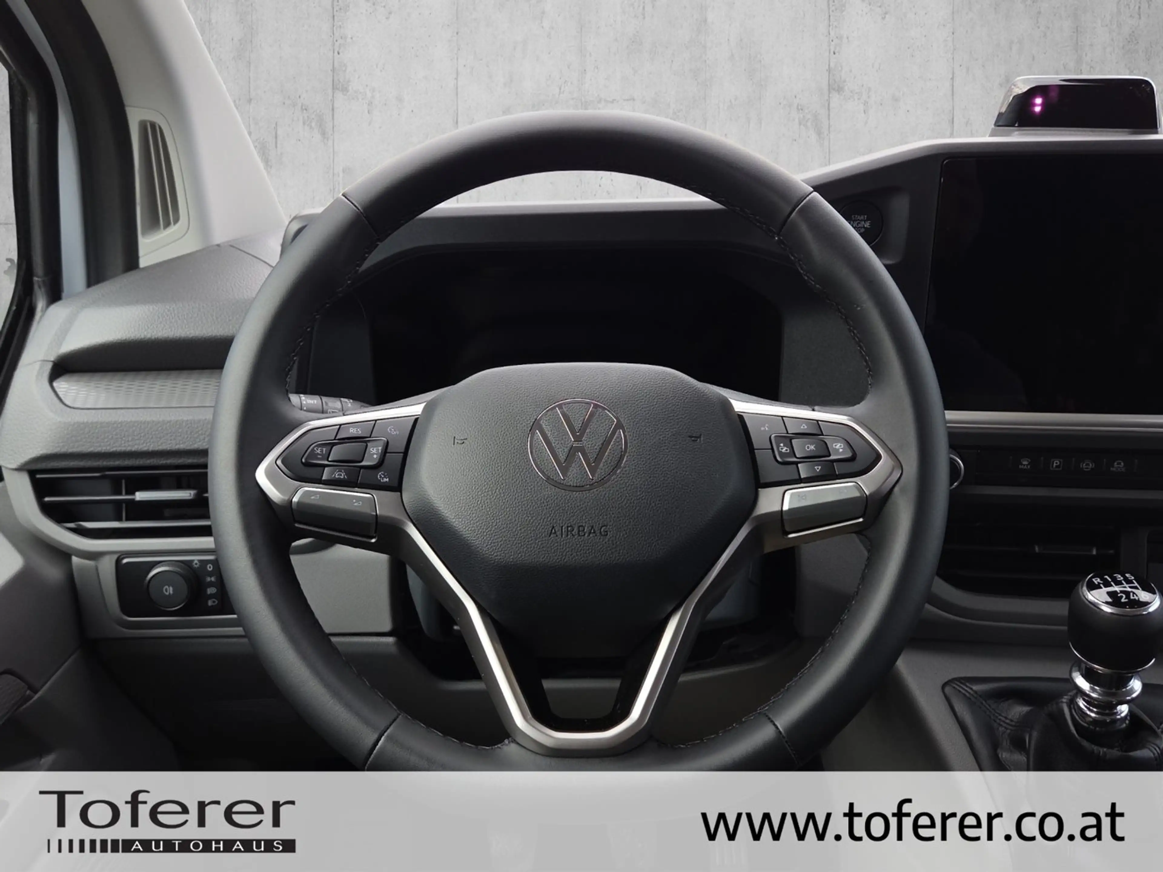 Volkswagen T7 Caravelle VW Kombi T7 Caravelle LR TDI — photo 8