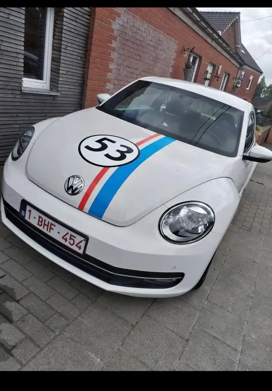 Volkswagen Beetle 2012 из Европы — купить под ключ