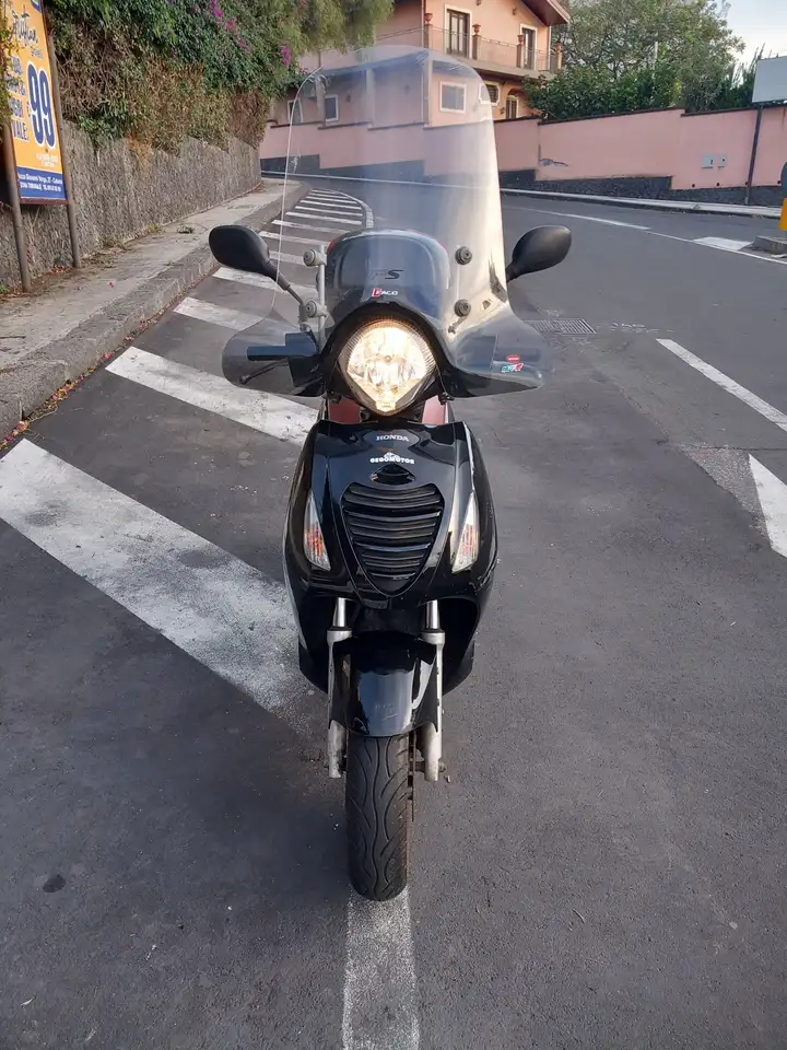 Honda PS 125i