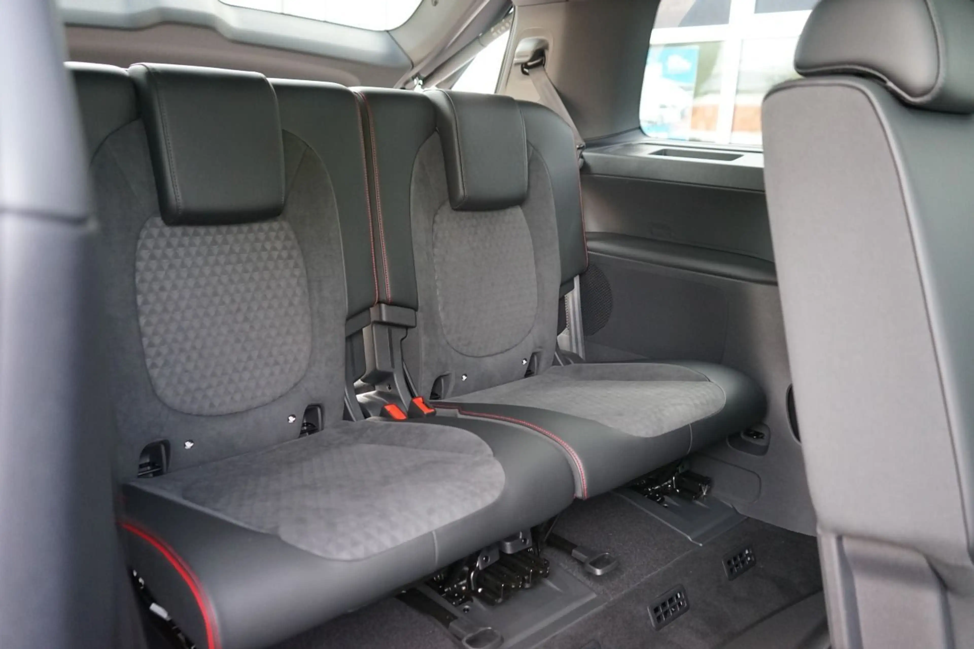 Volkswagen ID. Buzz ID.Buzz GTX 4MOTION LR 86 kWh *AHK*Pano*HuD* — photo 9