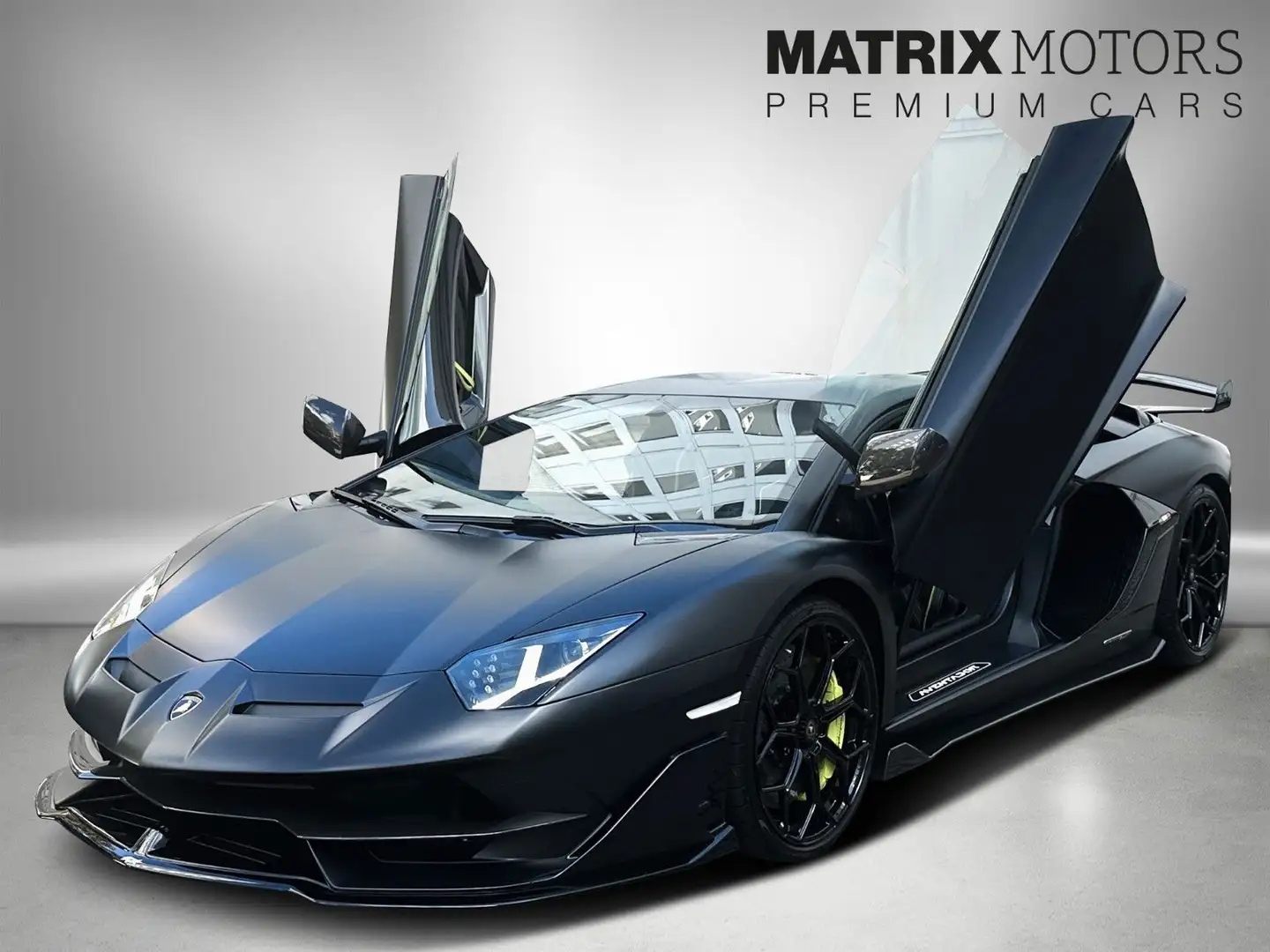 Lamborghini Aventador SVJ 1 of 900 Full Carbon Sensonum Schwarz - 1