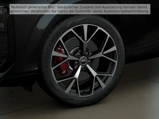 Audi Q3 view 10
