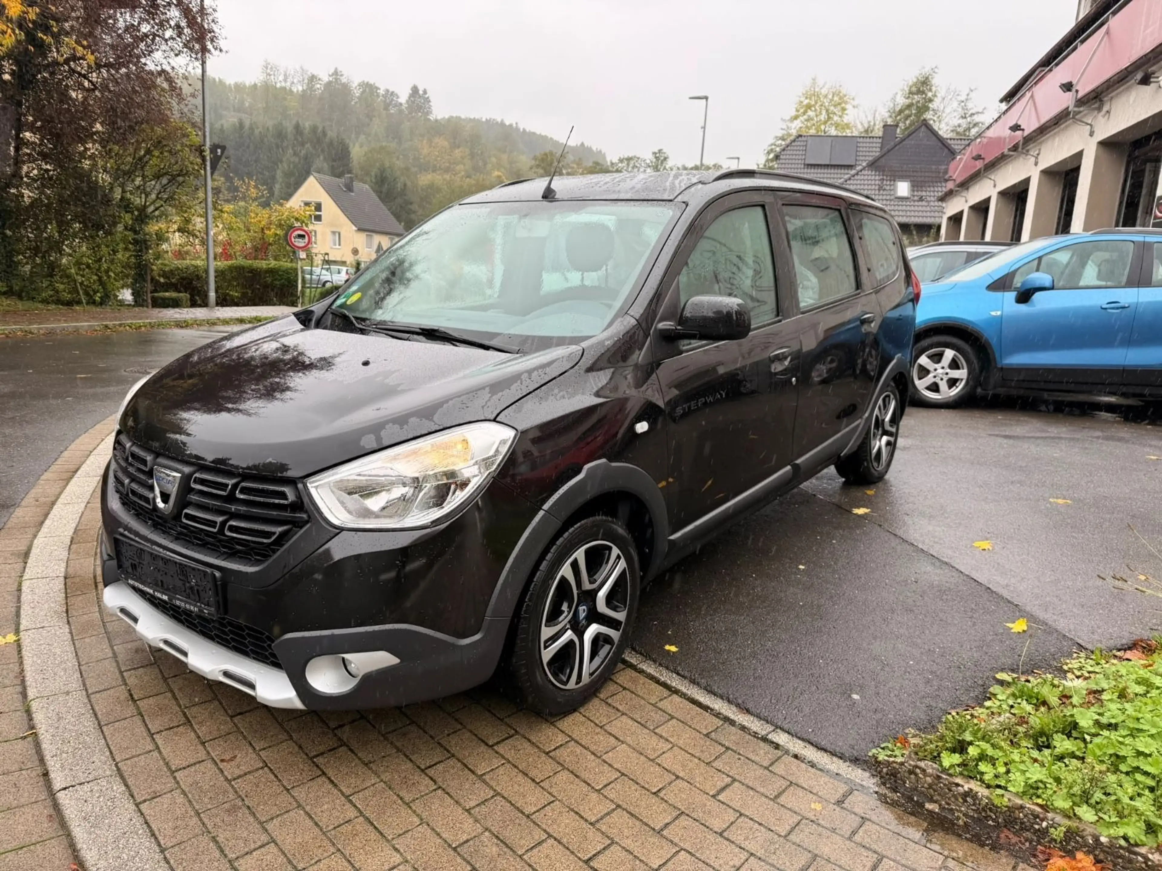 Dacia Lodgy Stepway Plus Klima,SHZ,Navi,R.K.PDC7 Sitze