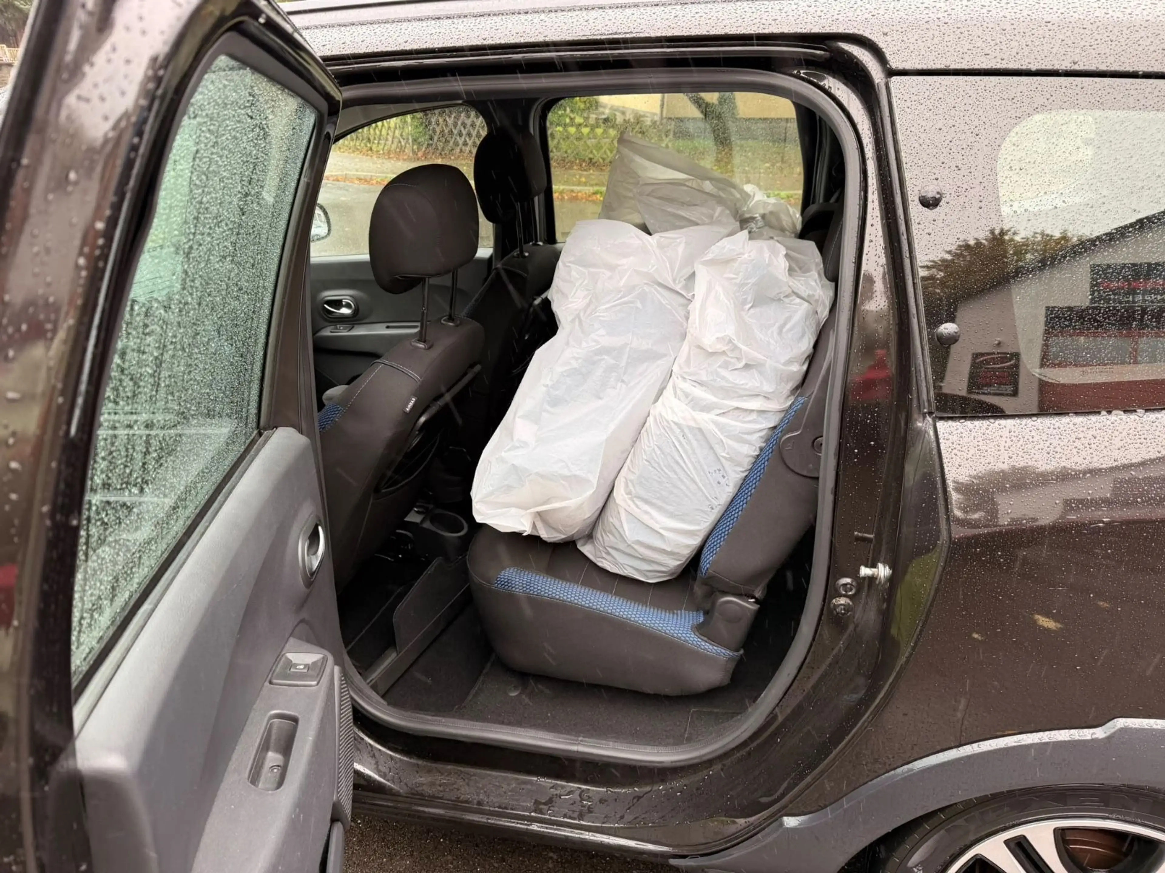 Dacia Lodgy Stepway Plus Klima,SHZ,Navi,R.K.PDC7 Sitze — photo 17