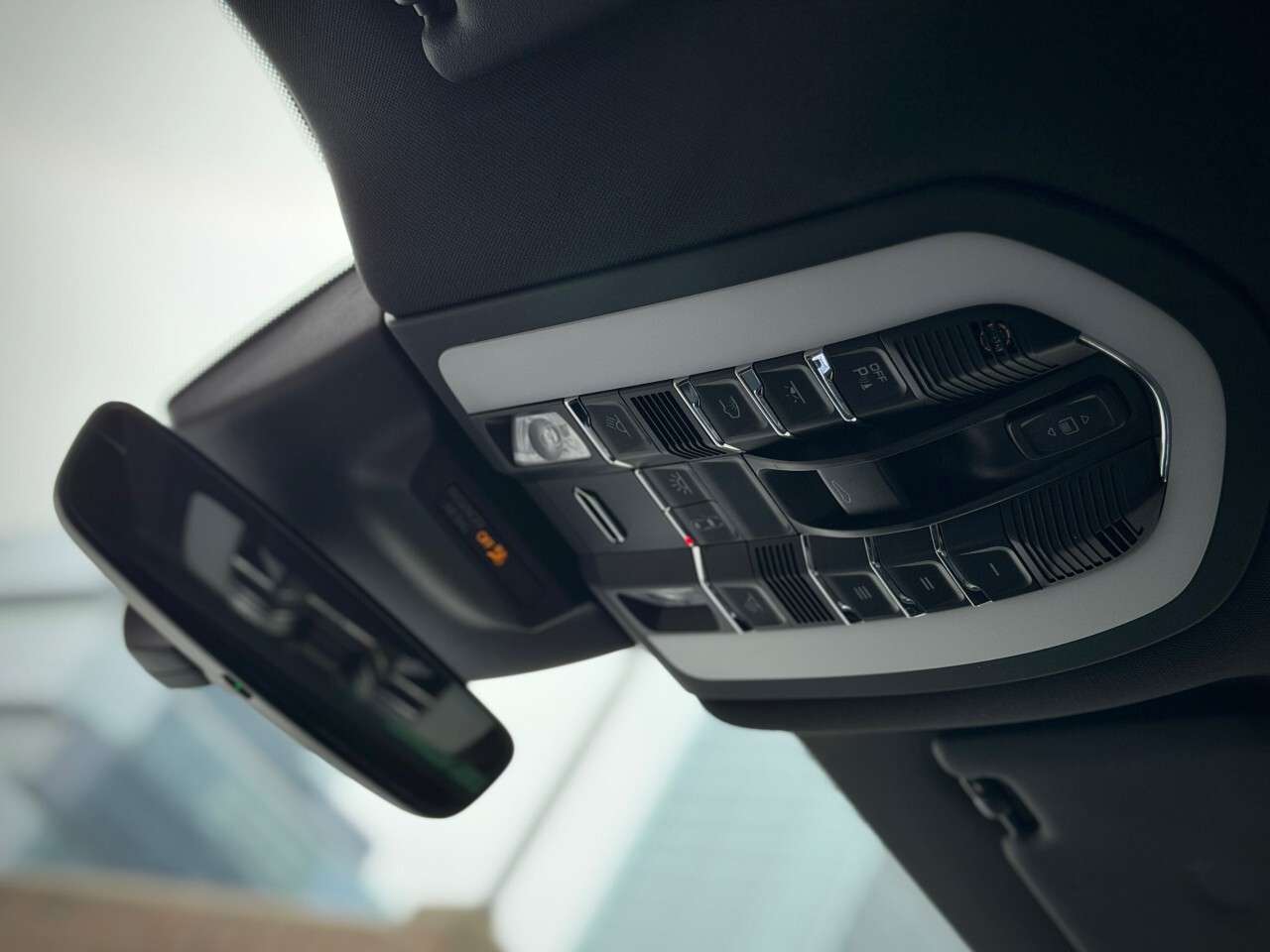 2021 Porsche Macan AWD thumb 25