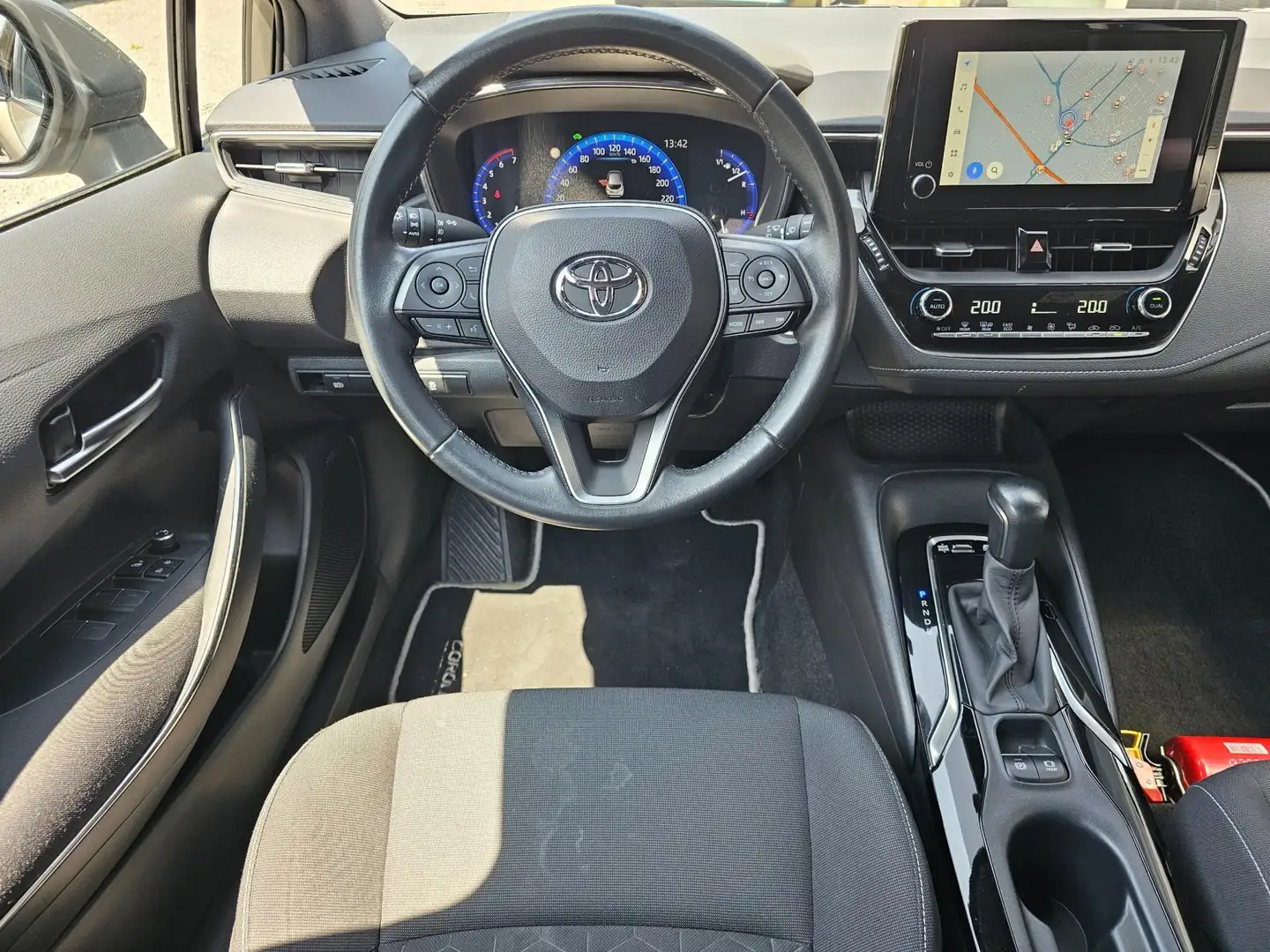 Toyota Corolla 1.8 Hybrid FACELIFT | 1e Eig. | Navi | ECC | LM | Vert - 2