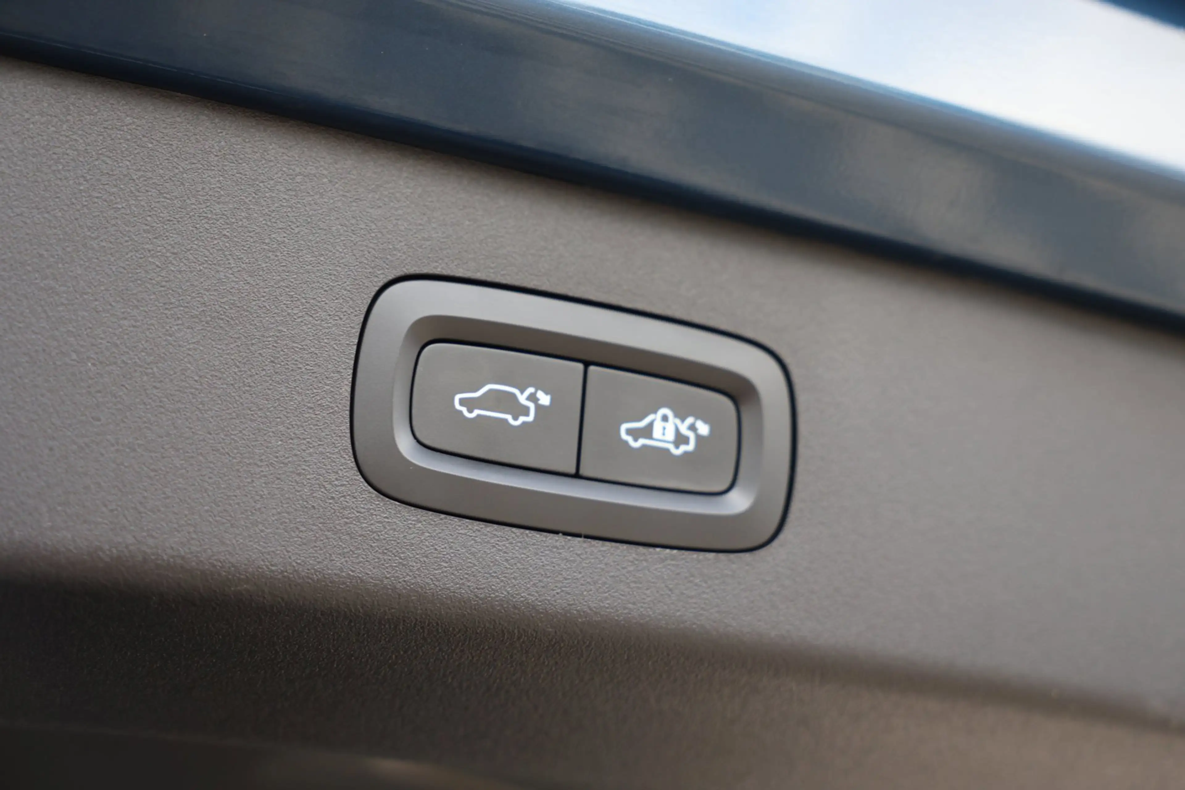 Lynk & Co 01 1.5 PHEV 262PK Camera Black Pack NAP BTW !! — photo 36