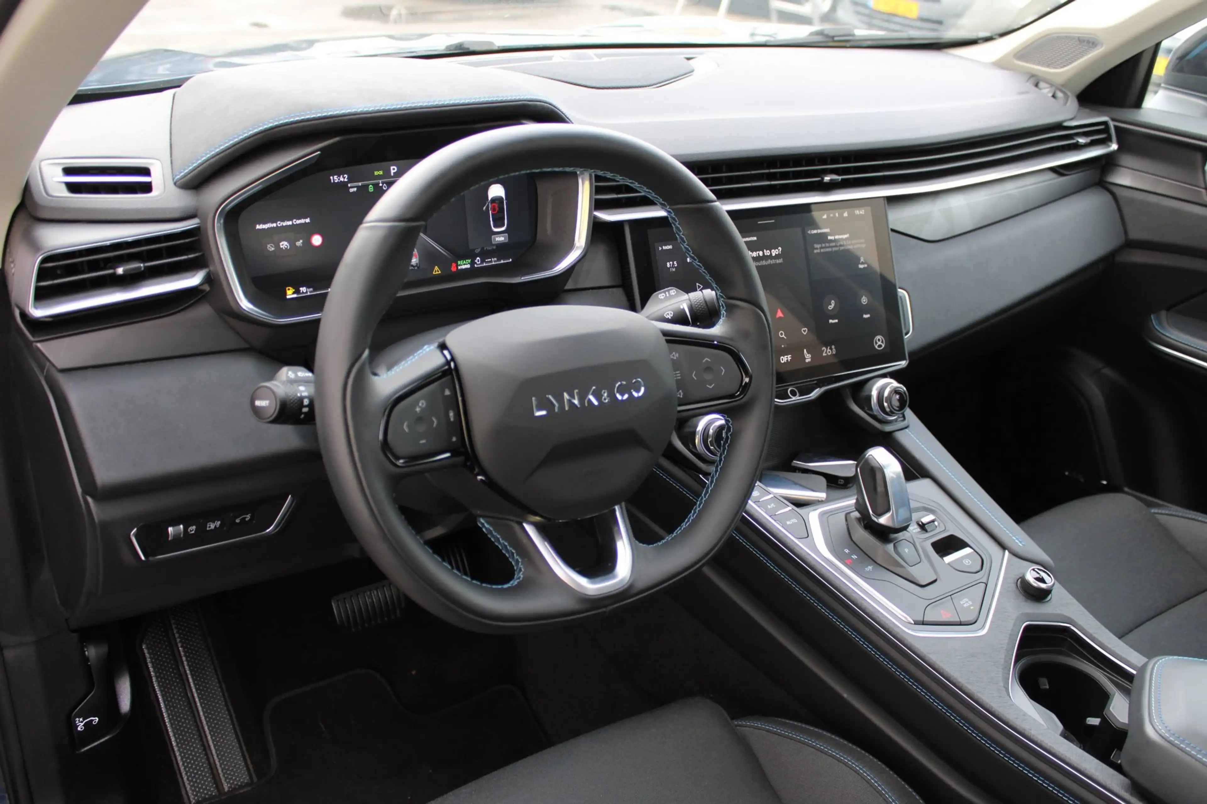 Lynk & Co 01 1.5 PHEV 262PK Camera Black Pack NAP BTW !! — photo 13